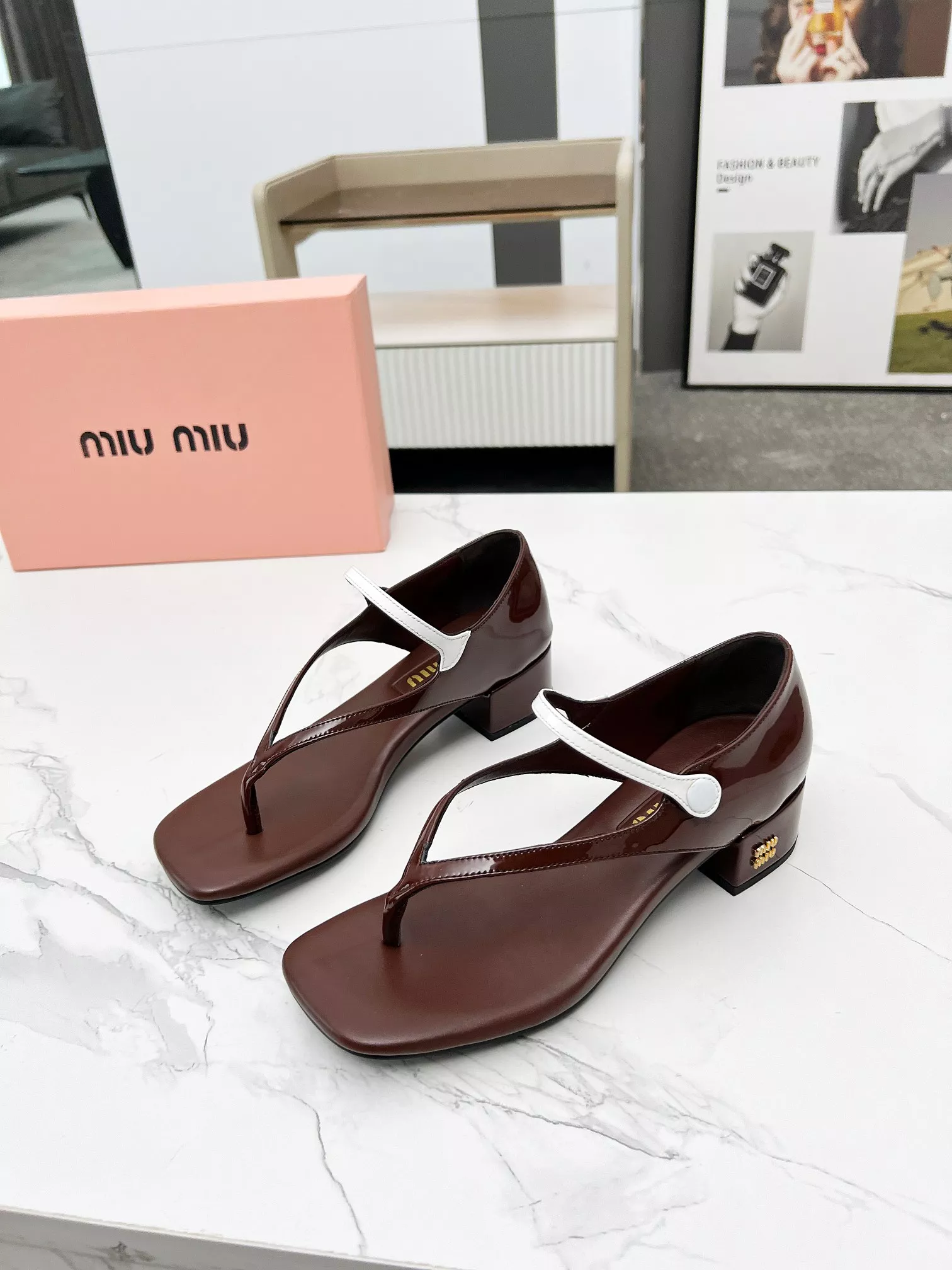 MIU MIU Sandal For Women Sophisticated 8264