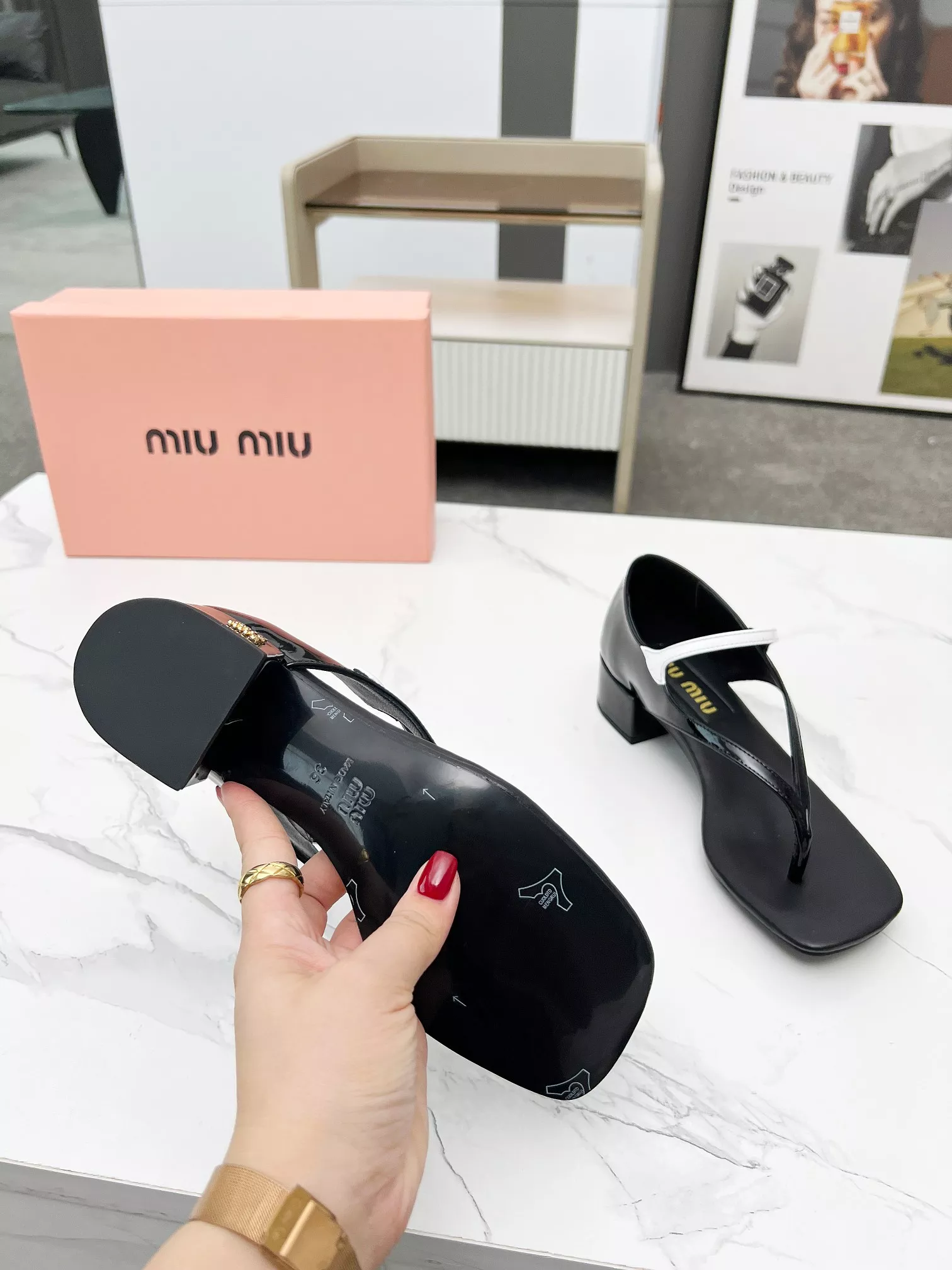 MIU MIU Sandal For Women Stylish 5371