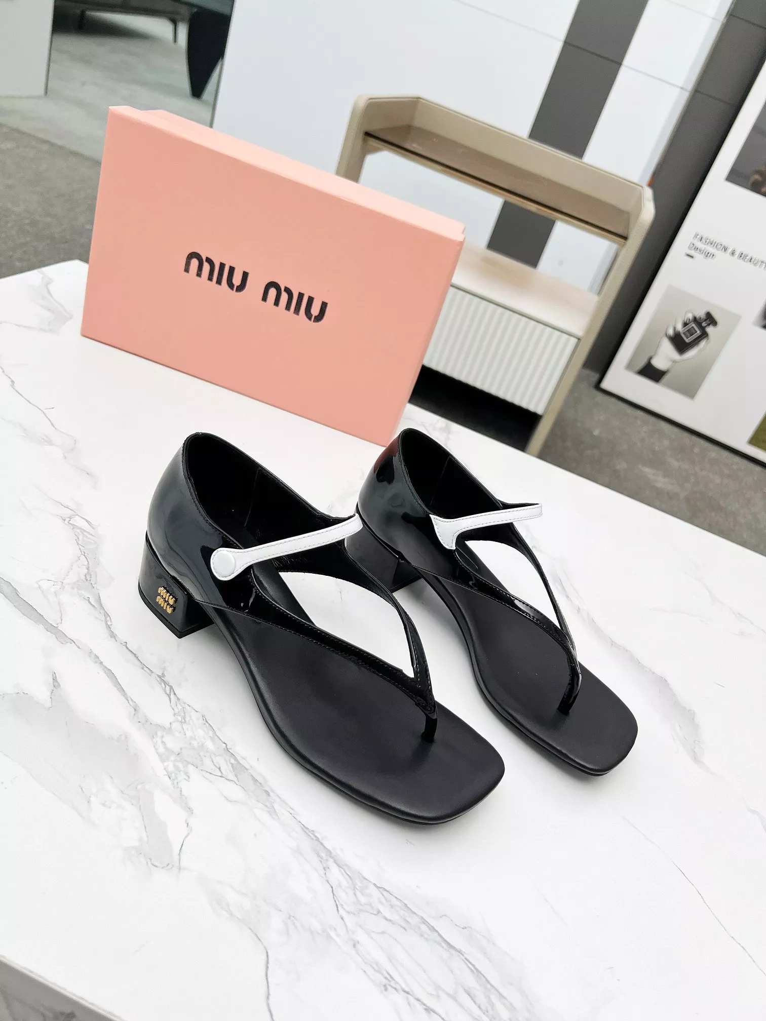MIU MIU Sandal For Women Stylish 5371