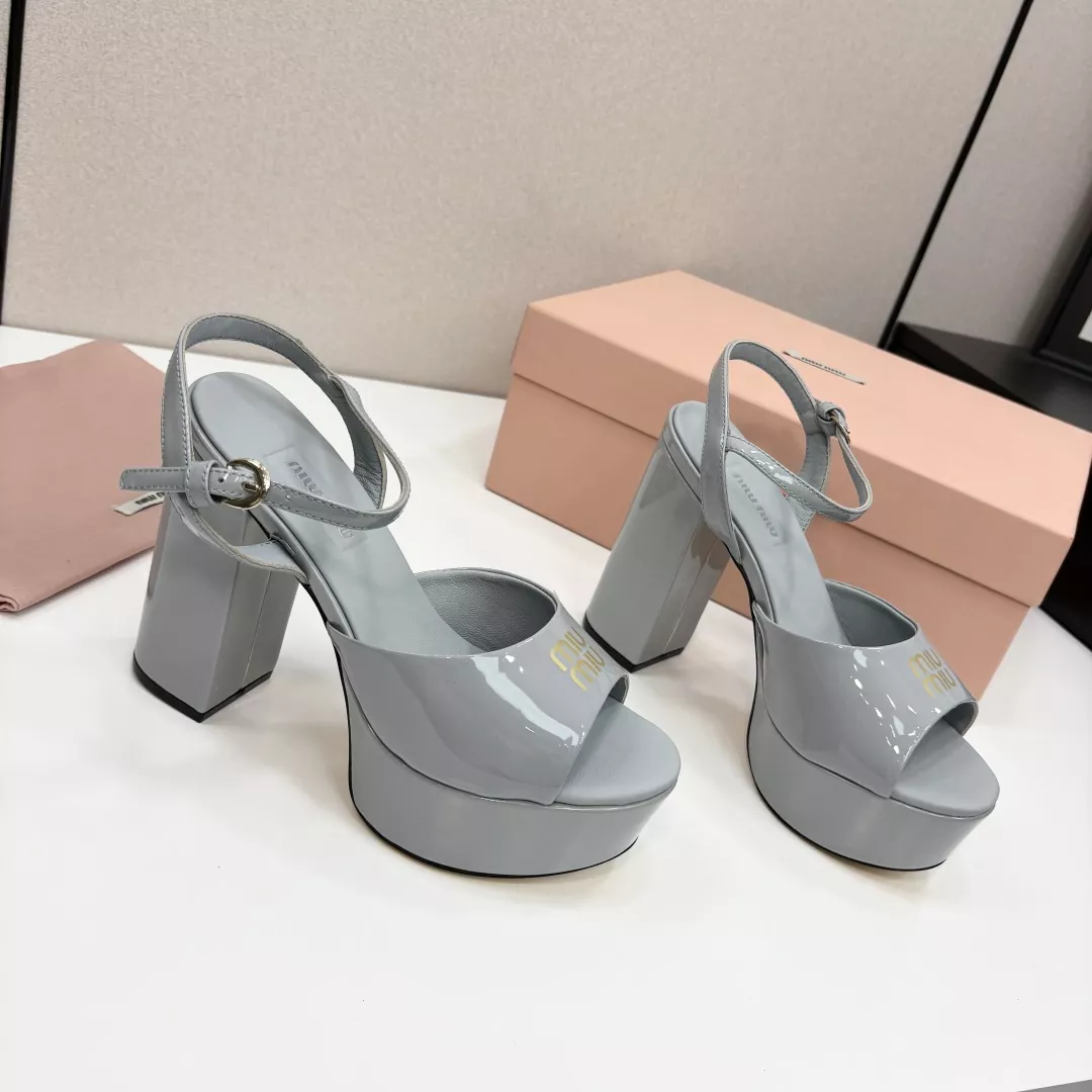 MIU MIU Sandal For Women WellDesigned 6804