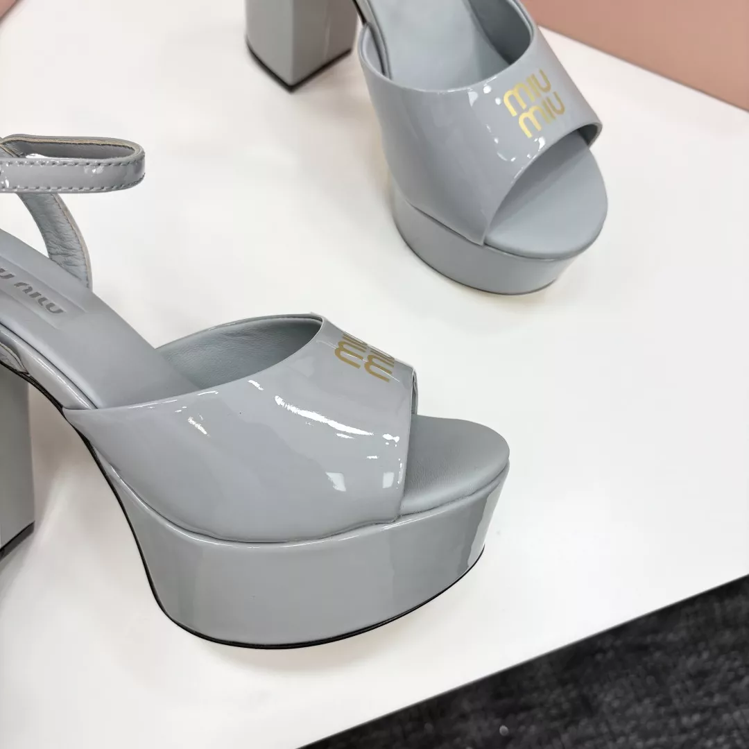 MIU MIU Sandal For Women WellDesigned 6804
