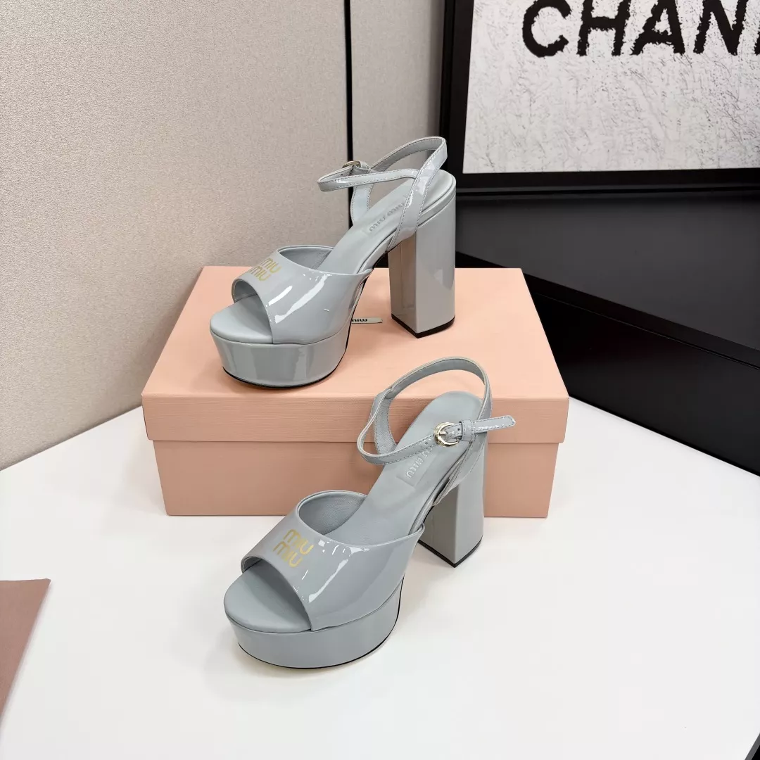 MIU MIU Sandal For Women WellDesigned 6804