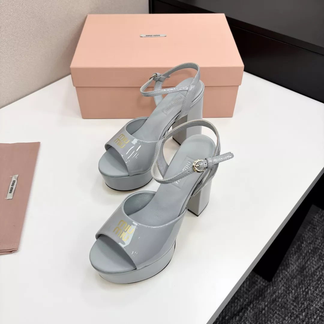 MIU MIU Sandal For Women WellDesigned 6804