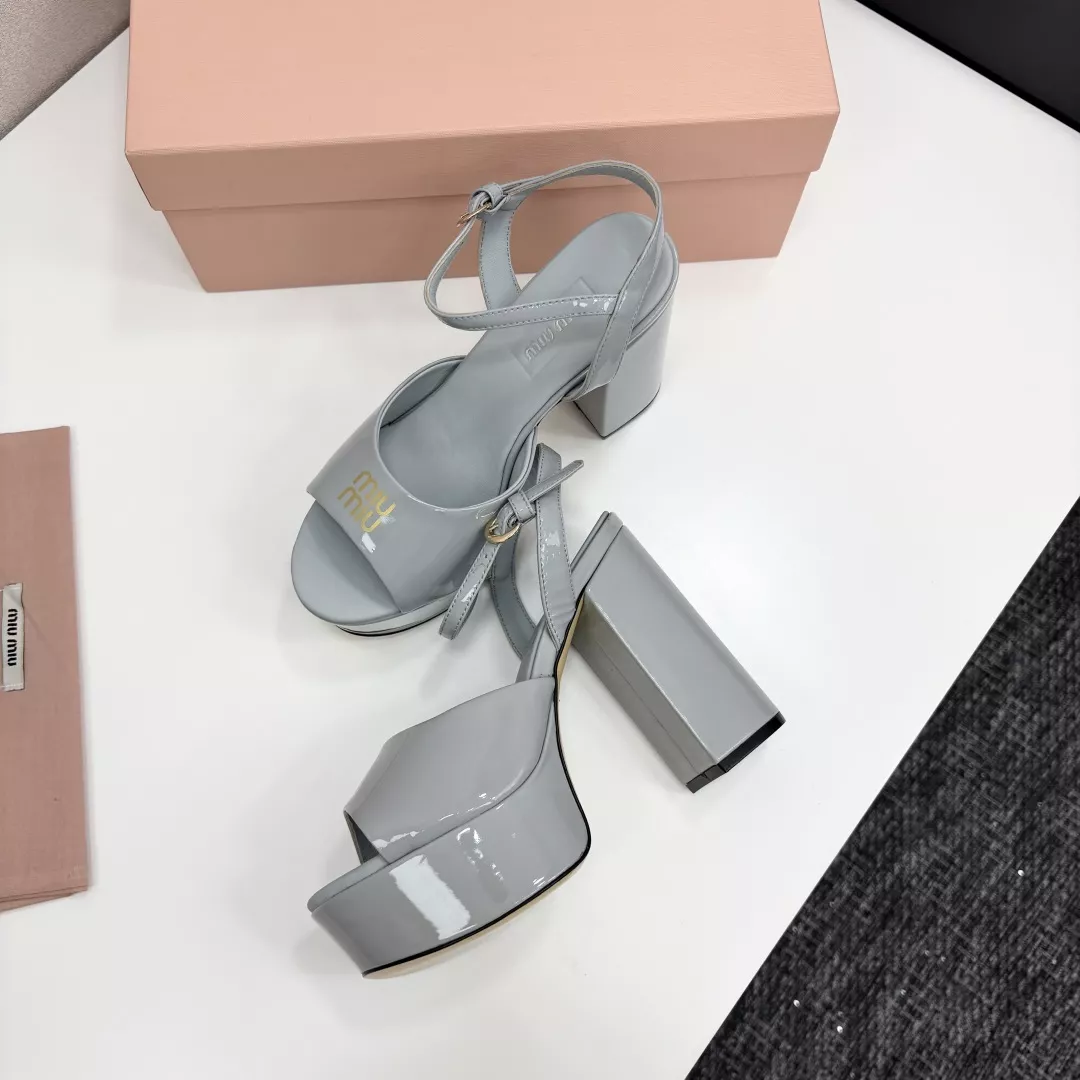 MIU MIU Sandal For Women WellDesigned 6804