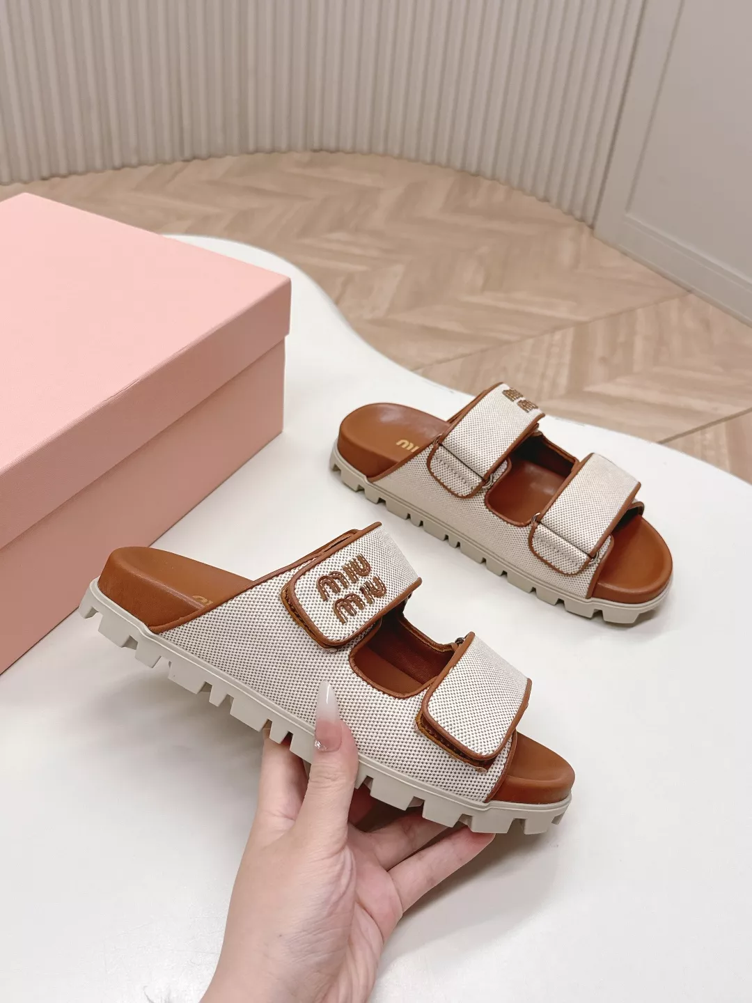 MIU MIU Slippers For Women Breathable 235