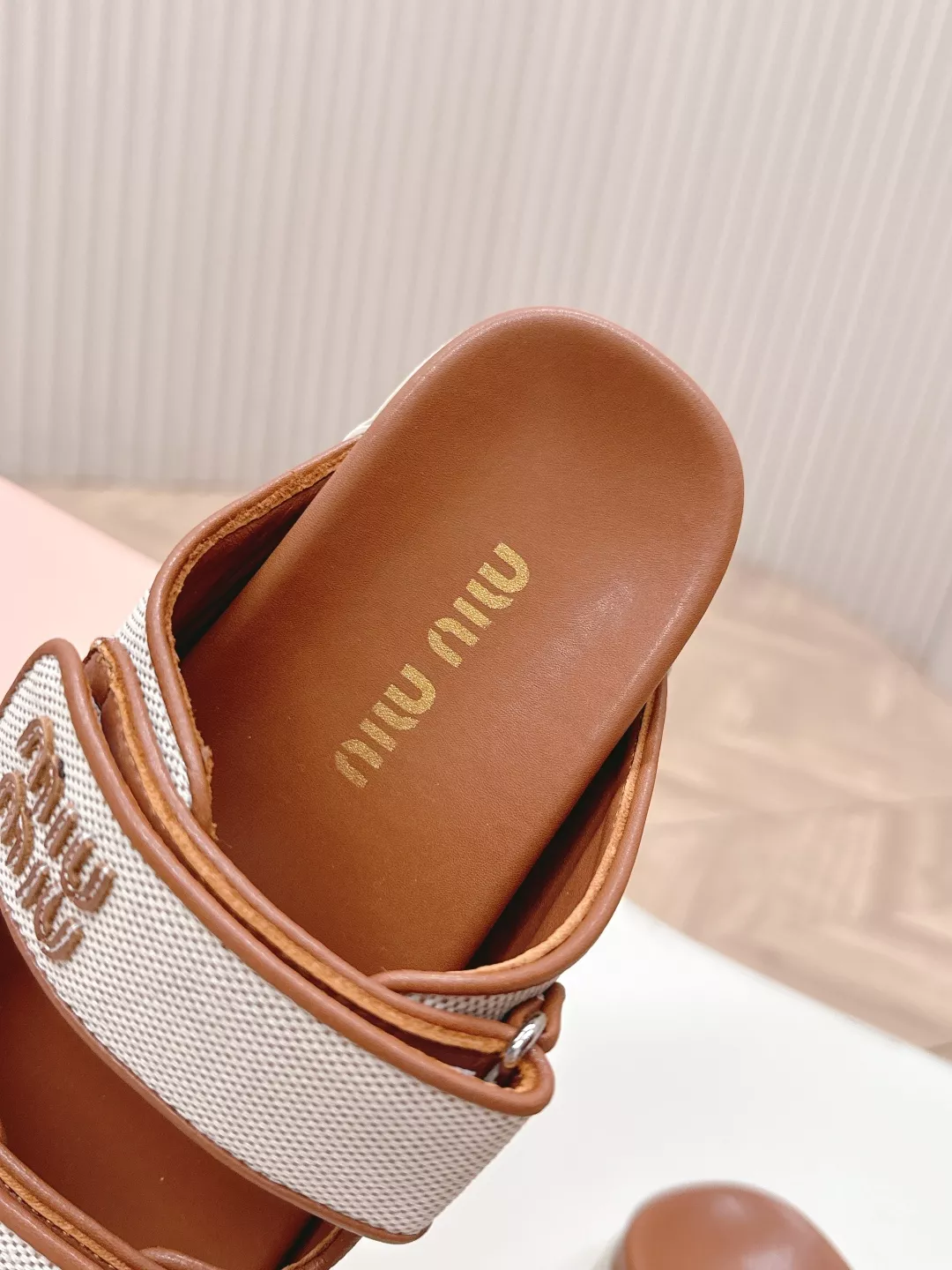 MIU MIU Slippers For Women Breathable 235