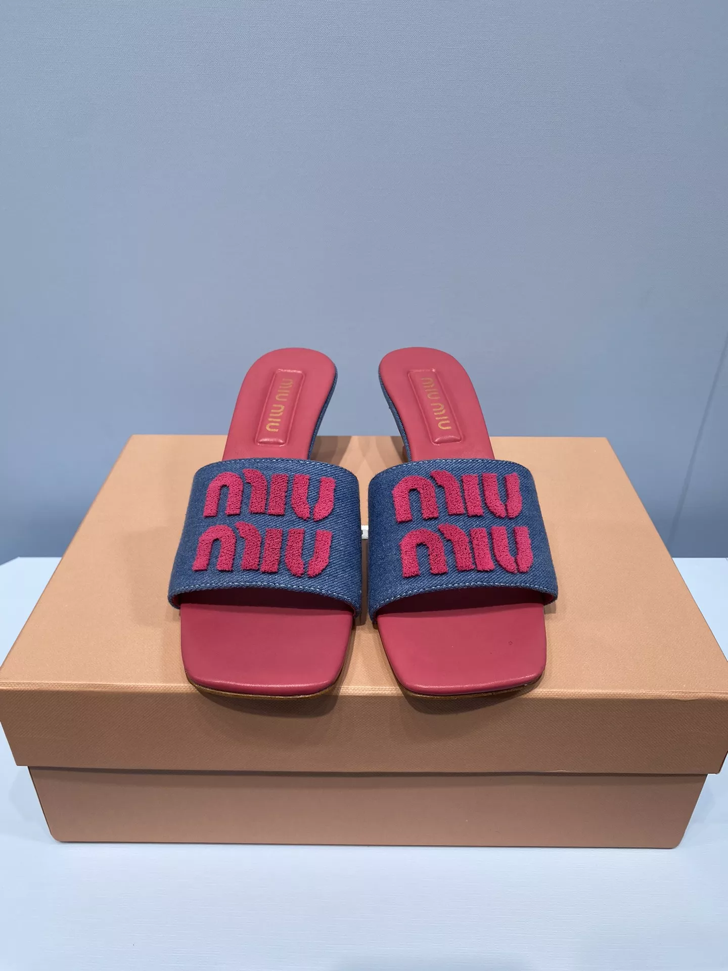 MIU MIU Slippers For Women Breathable 4832
