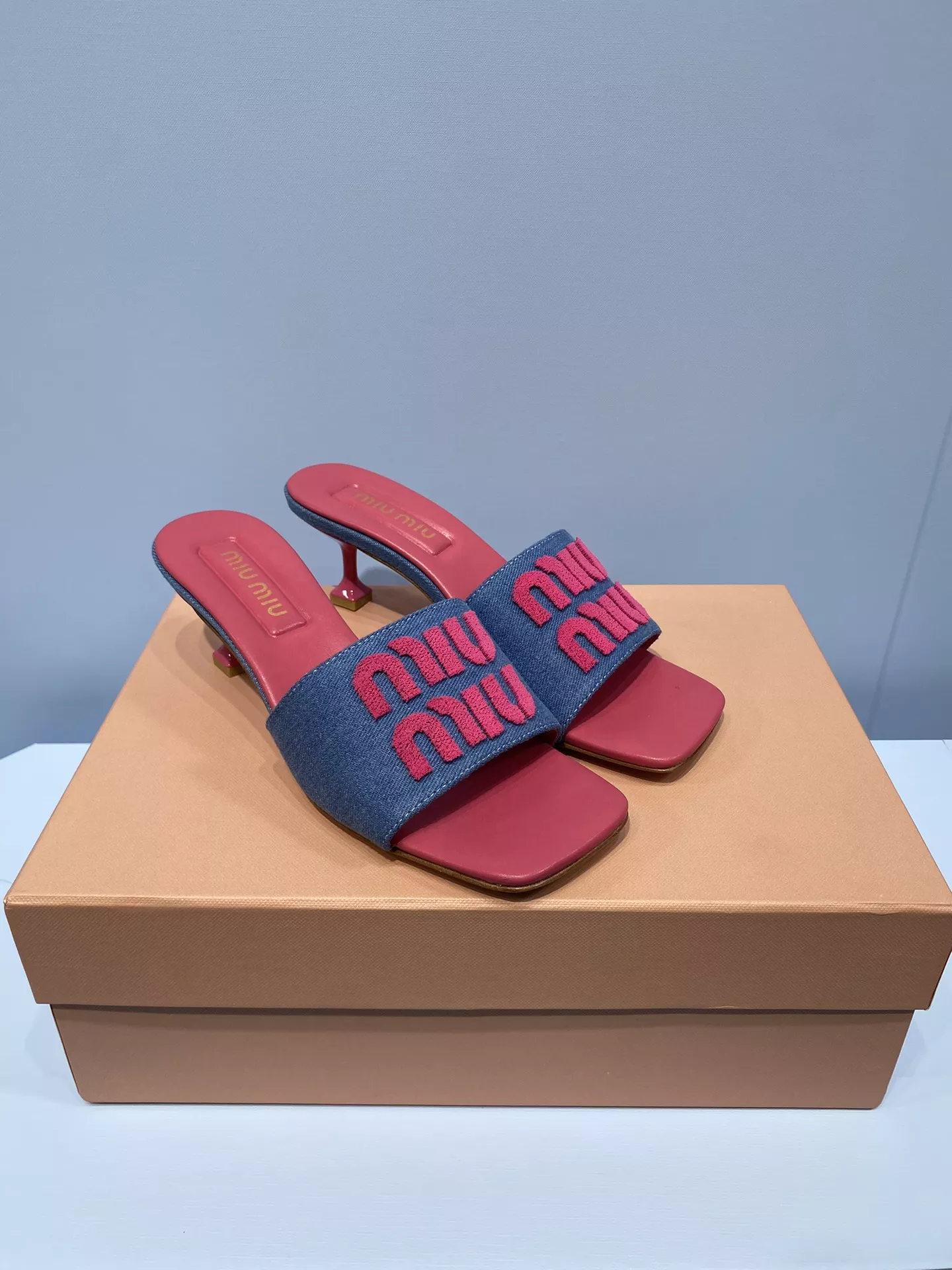 MIU MIU Slippers For Women Breathable 4832