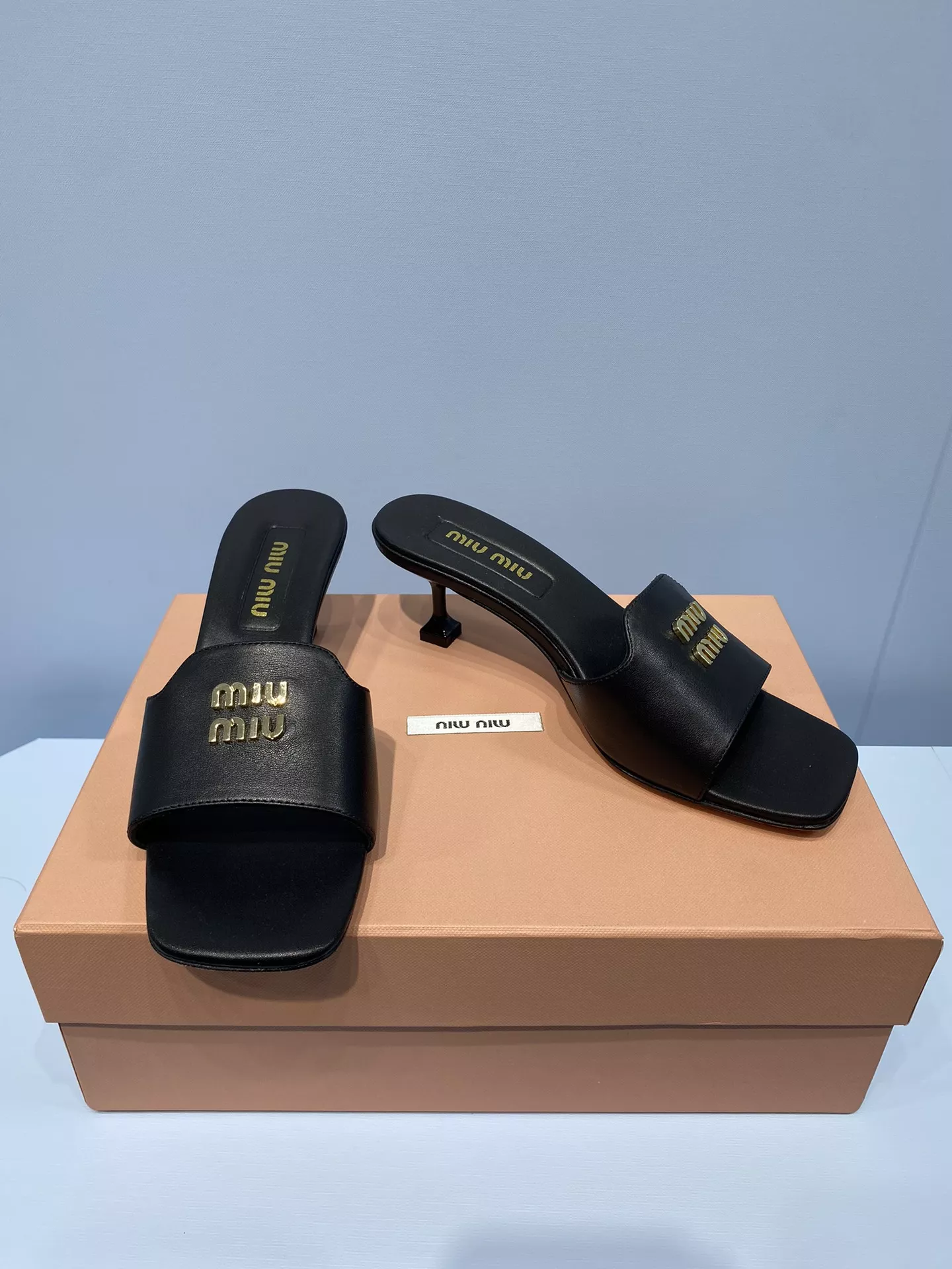 MIU MIU Slippers For Women Breathable 579