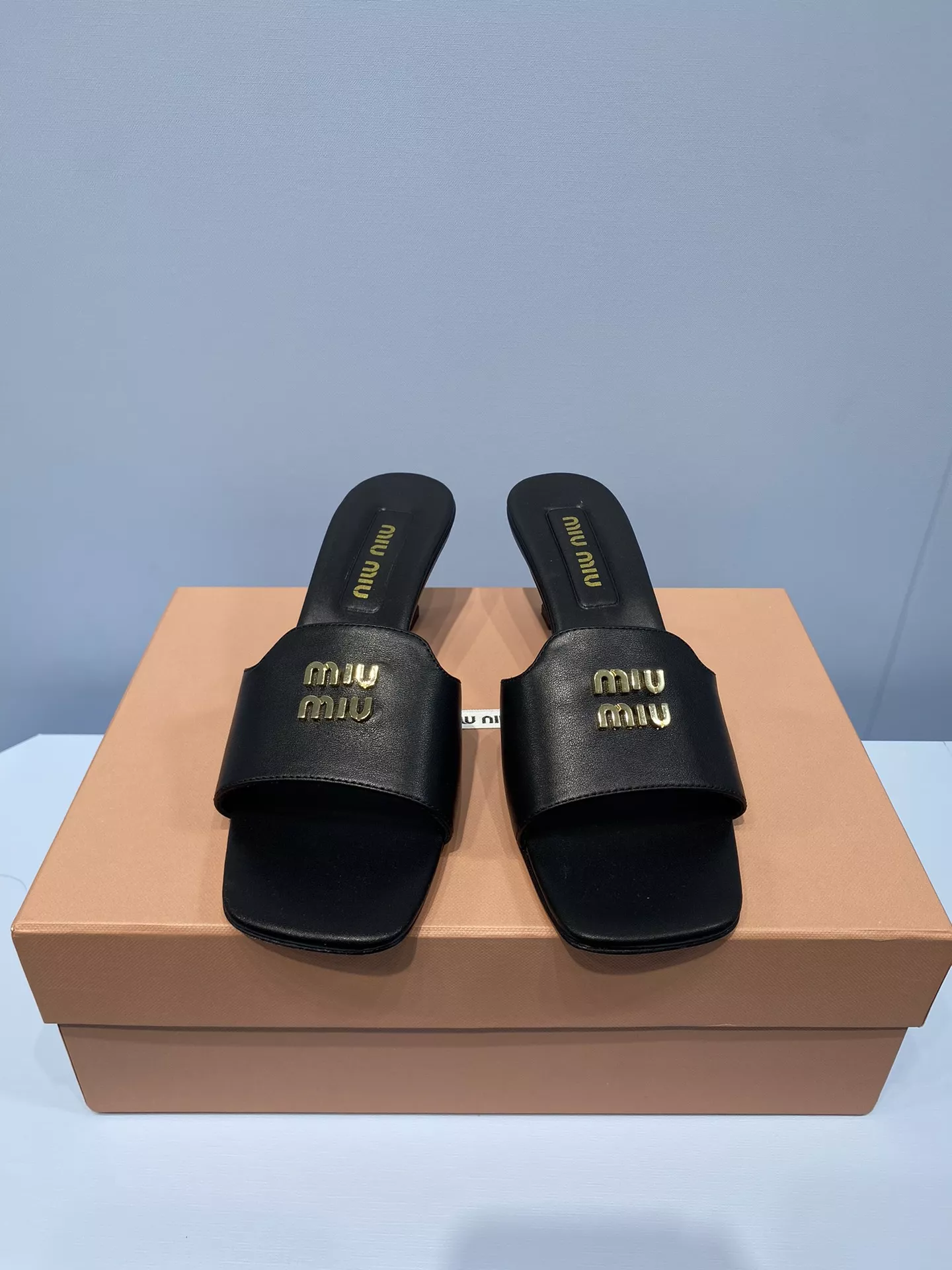 MIU MIU Slippers For Women Breathable 579