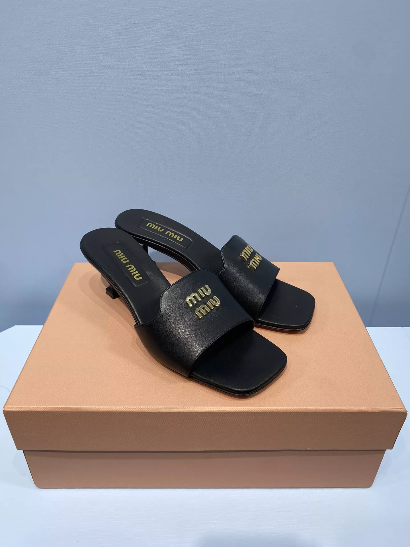 MIU MIU Slippers For Women Breathable 579