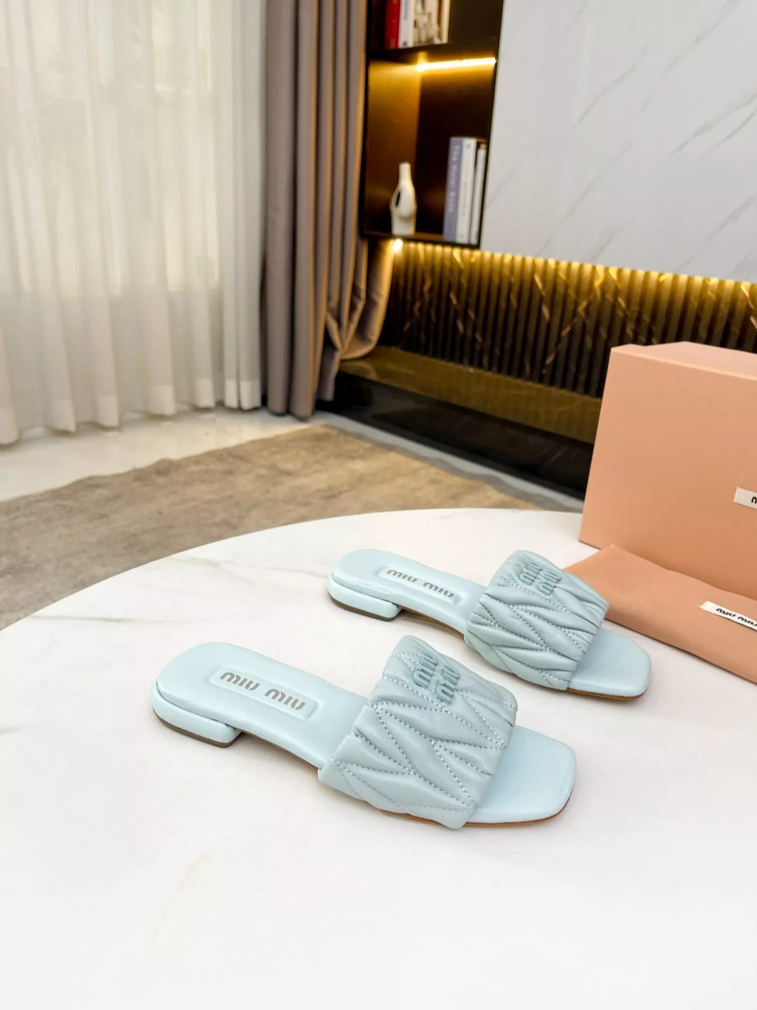 MIU MIU Slippers For Women Cozy 3851