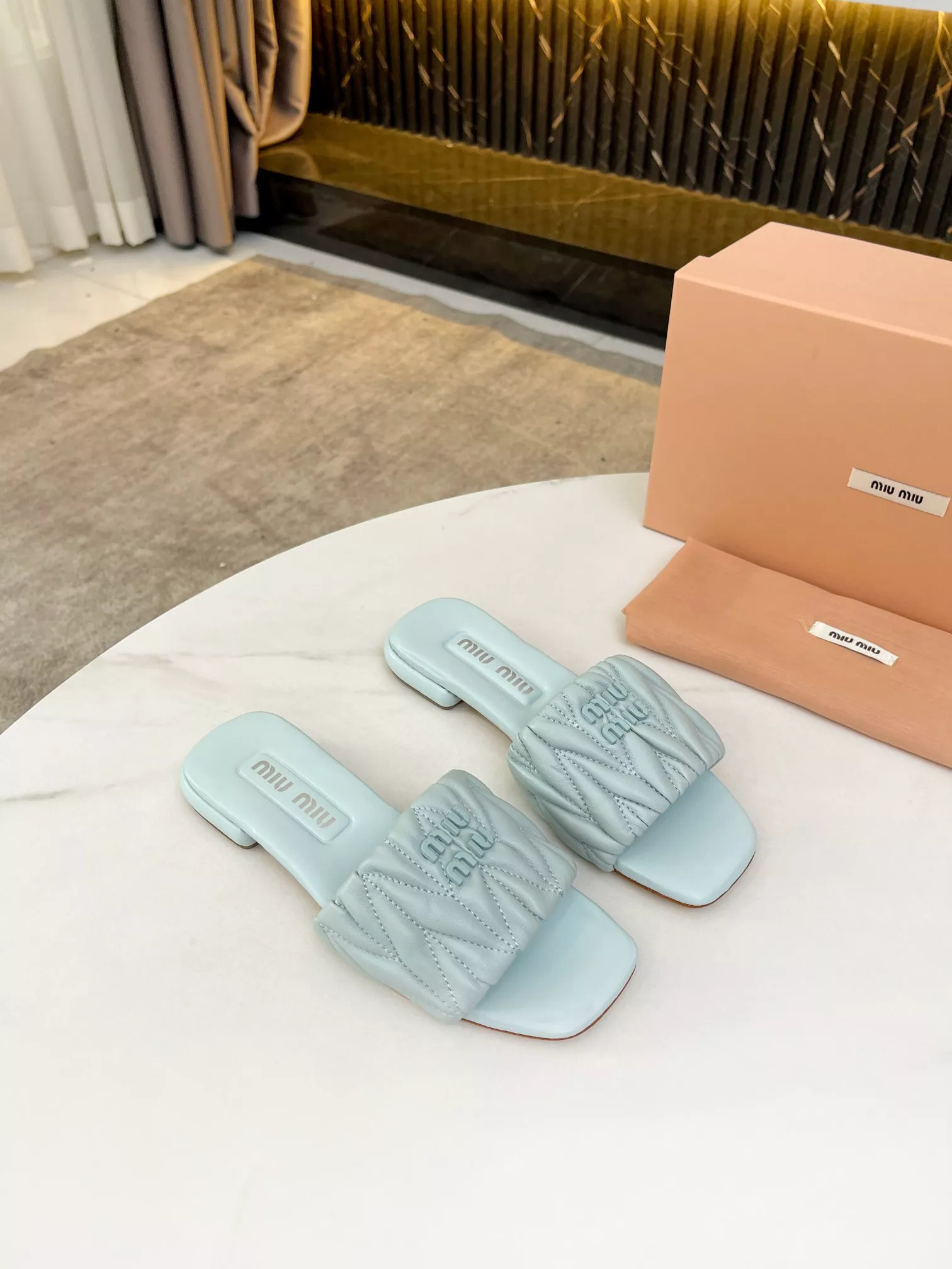 MIU MIU Slippers For Women Cozy 3851