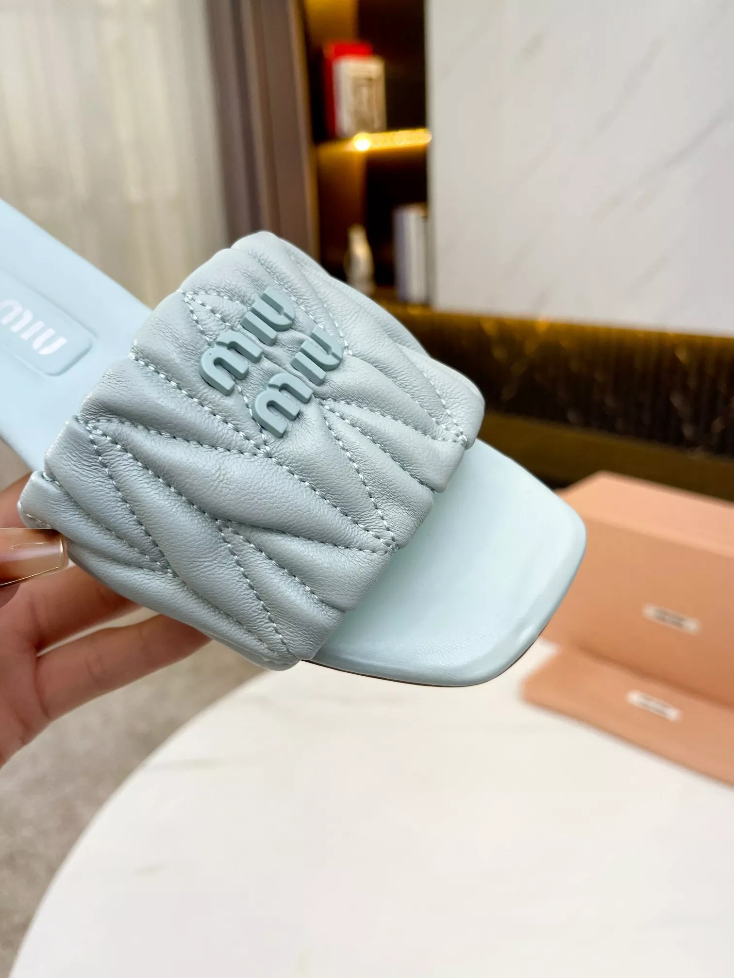 MIU MIU Slippers For Women Cozy 3851