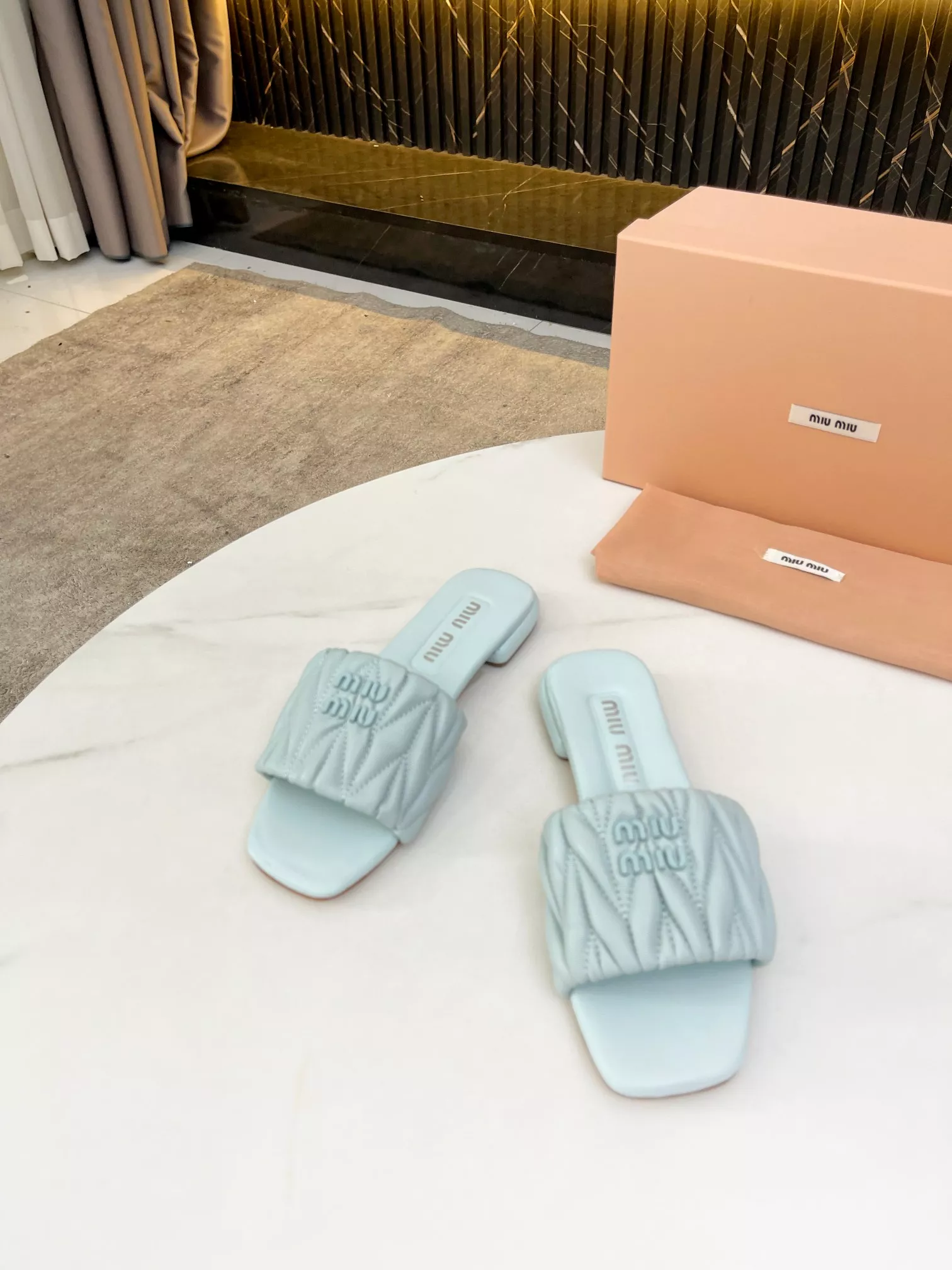 MIU MIU Slippers For Women Cozy 3851