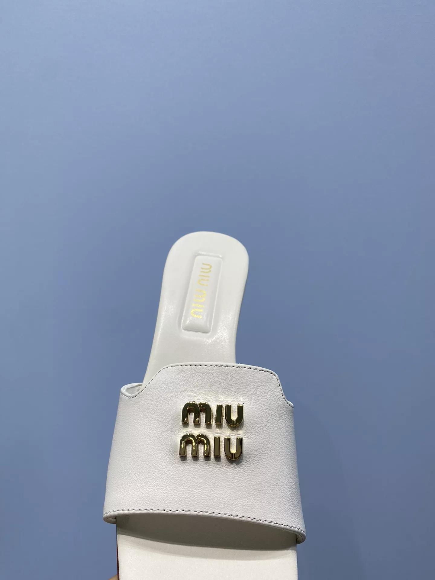 MIU MIU Slippers For Women Resilient 9921