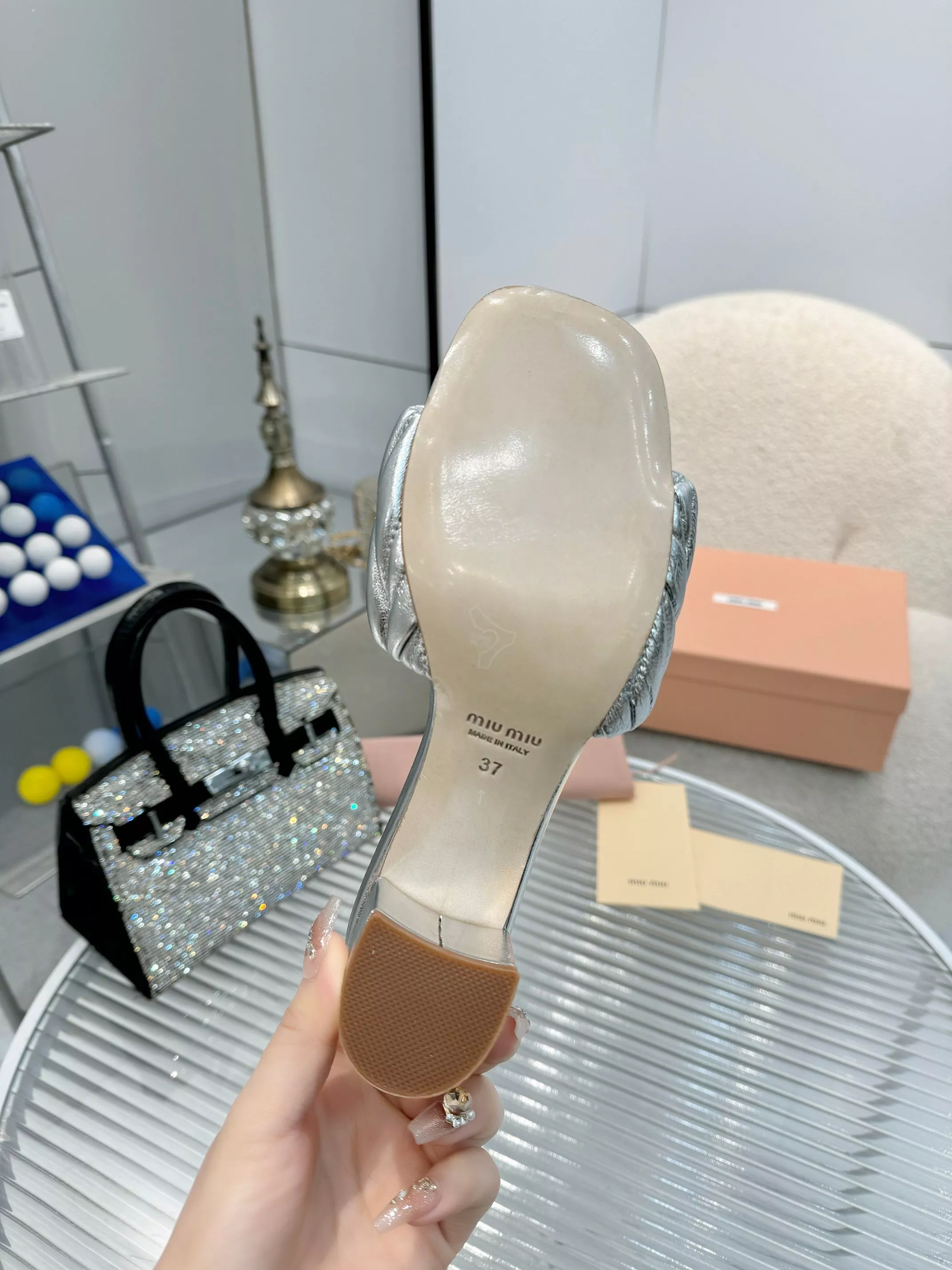 MIU MIU Slippers For Women Timeless 2189
