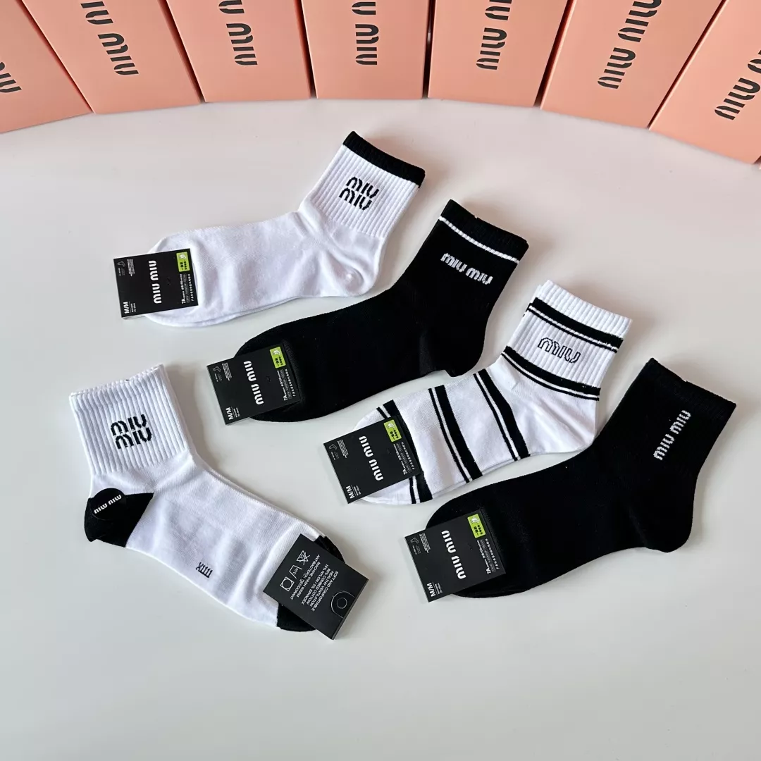 MIU MIU Socks Compact 8866