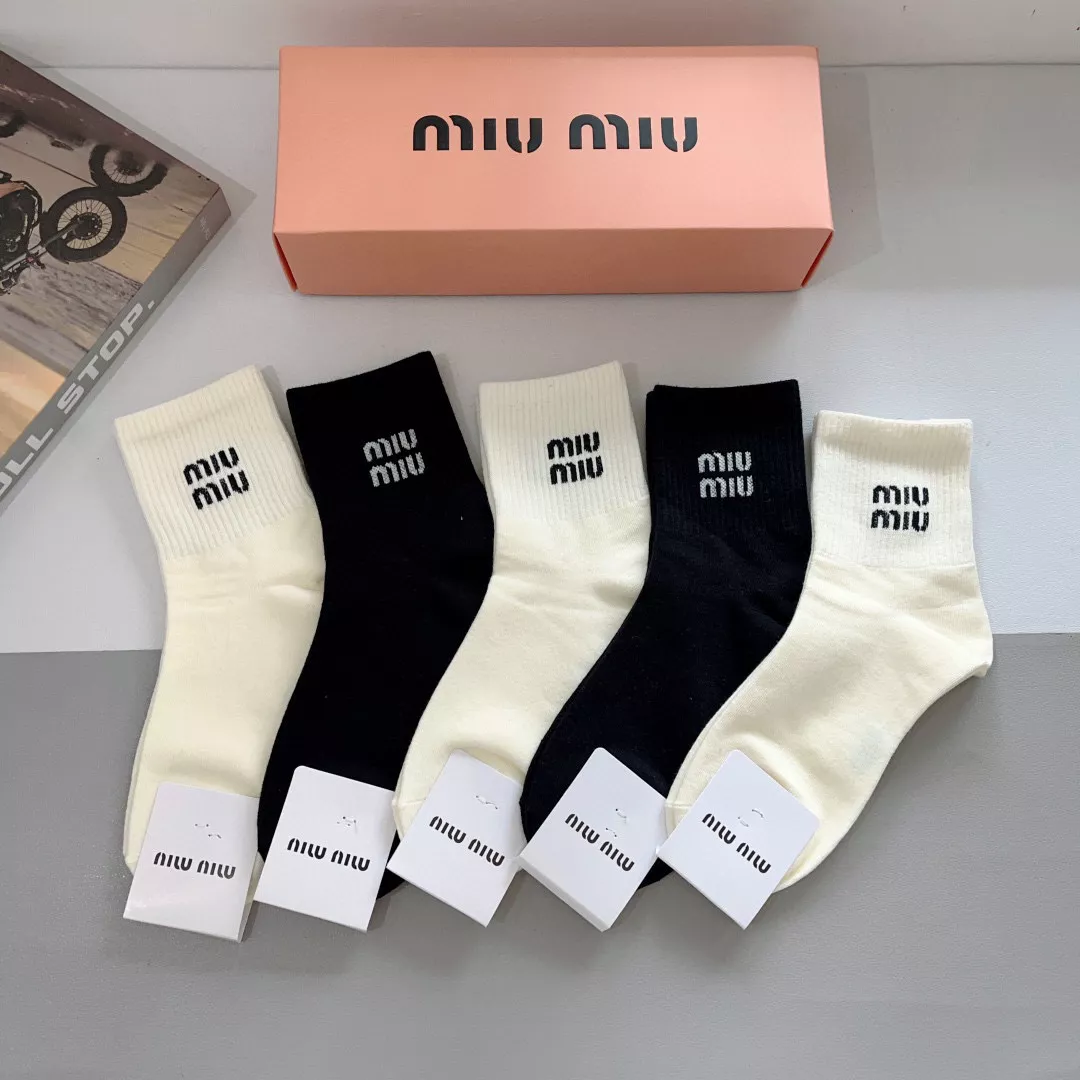 MIU MIU Socks Lightweight 4283