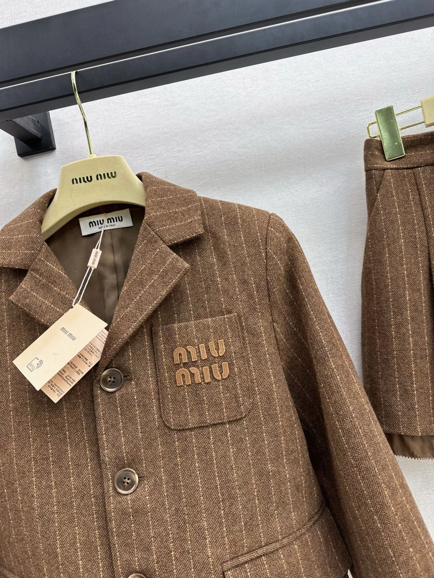 MIU MIU Tracksuits Long Sleeved For Women Trendsetting 2949