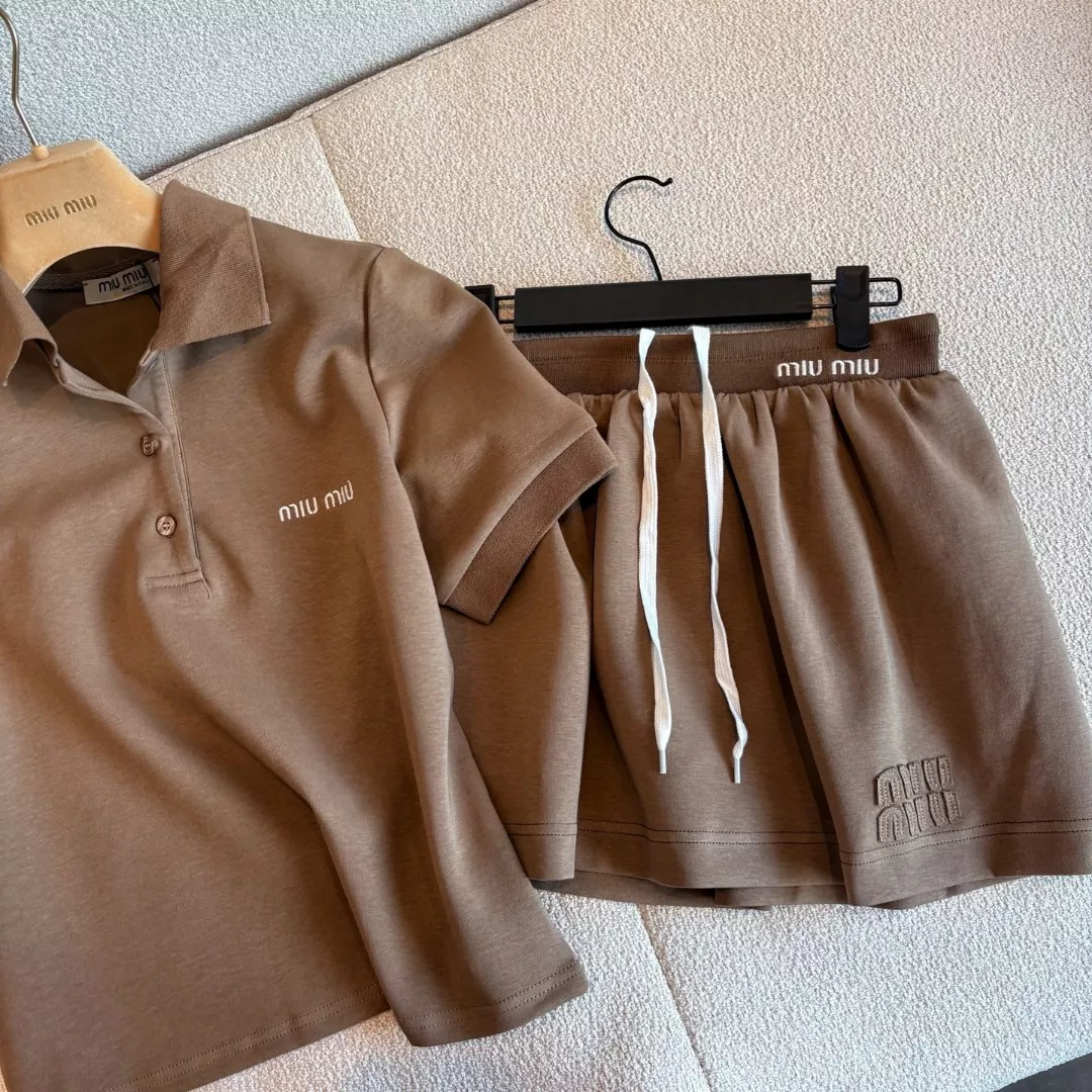 MIU MIU Tracksuits Short Sleeved For Women WellDesigned 9590
