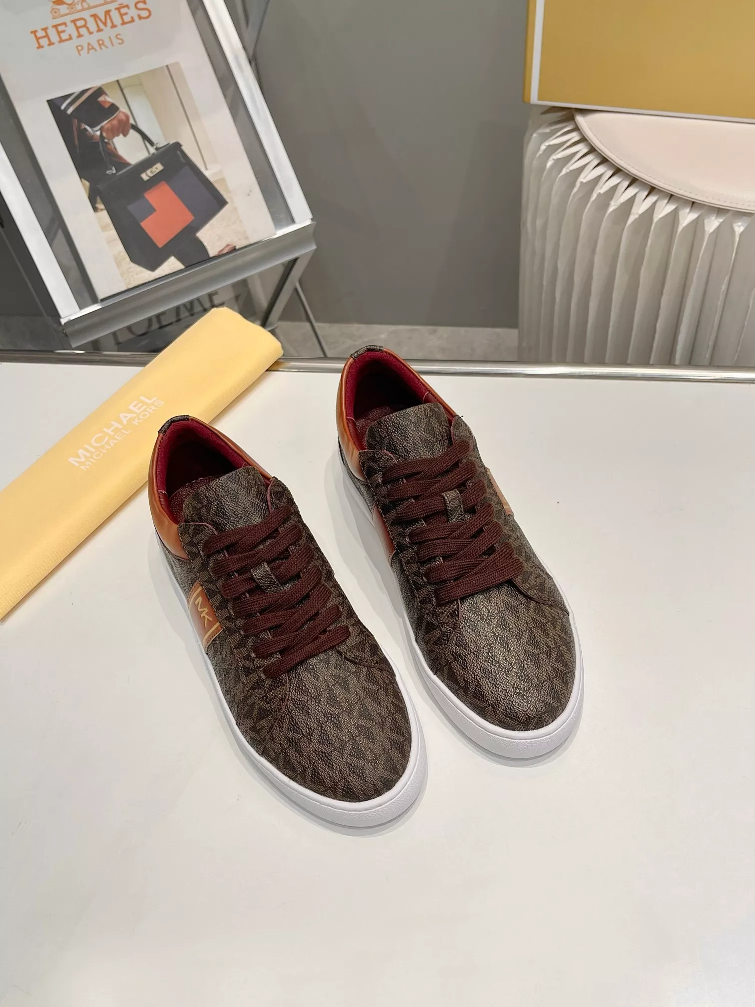 Michael Kors Casual Shoes For Women Compact 2806