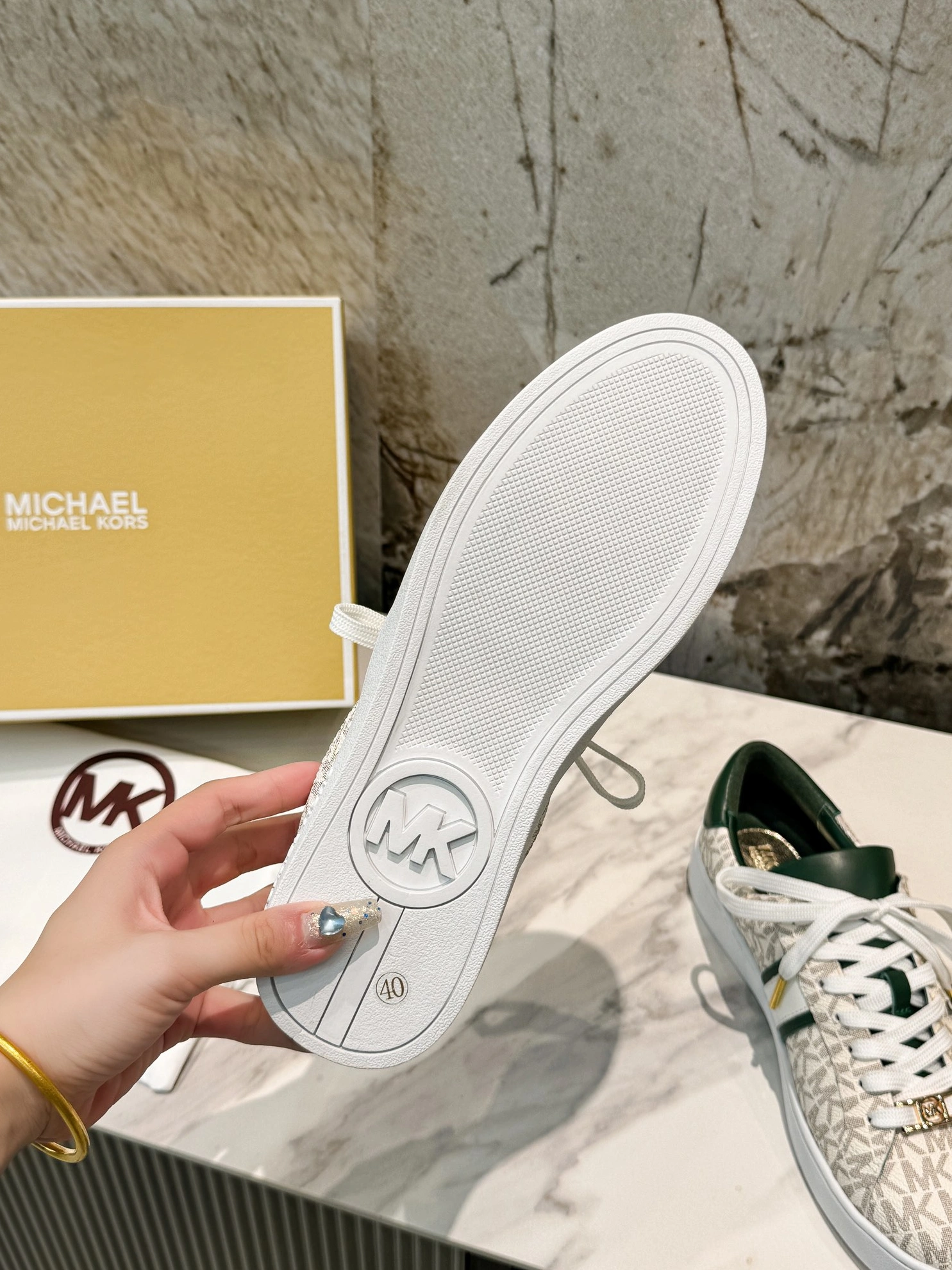 Michael Kors Casual Shoes For Women Compact 5436