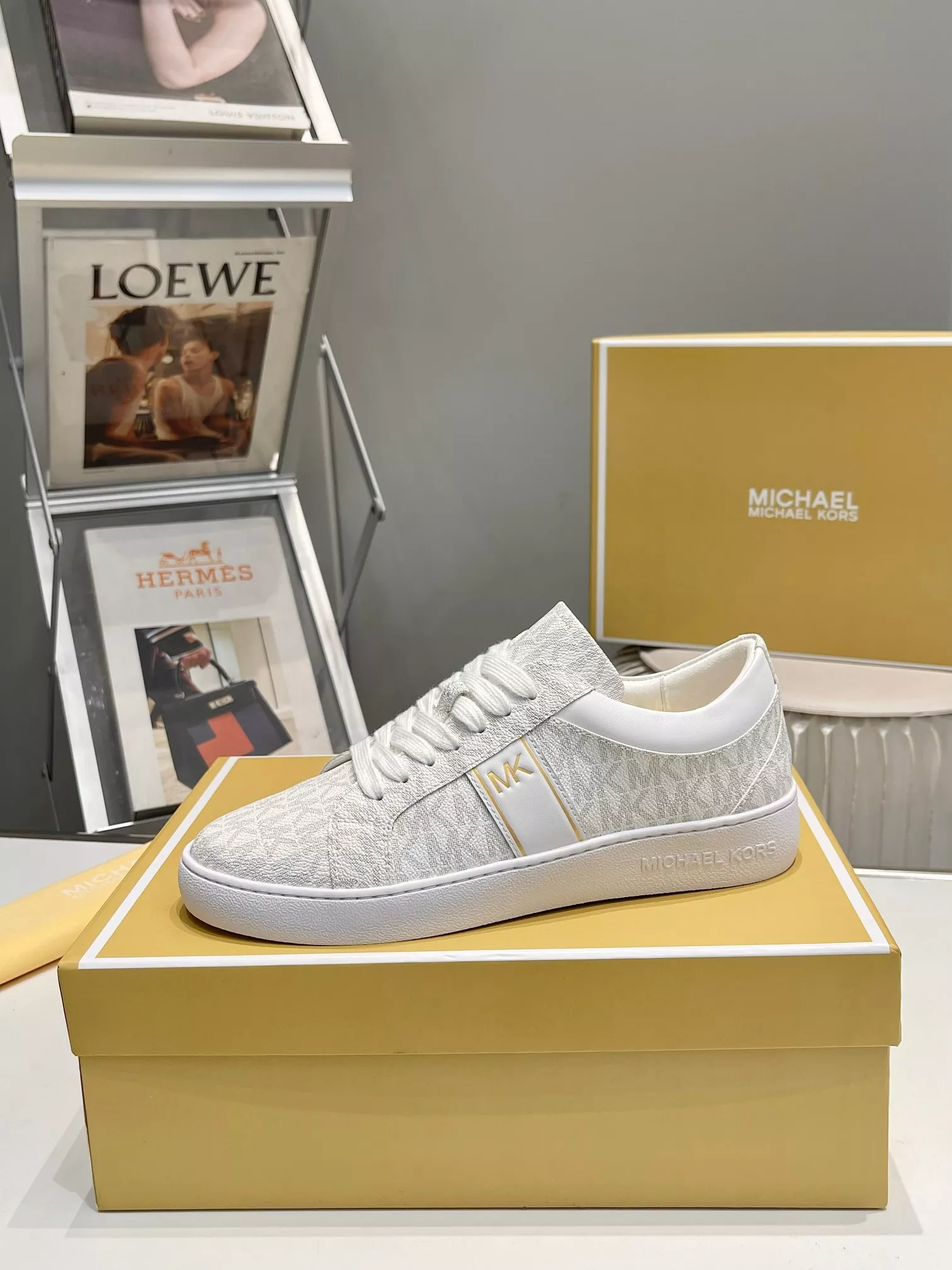 Michael Kors Casual Shoes For Women Flexible 6565