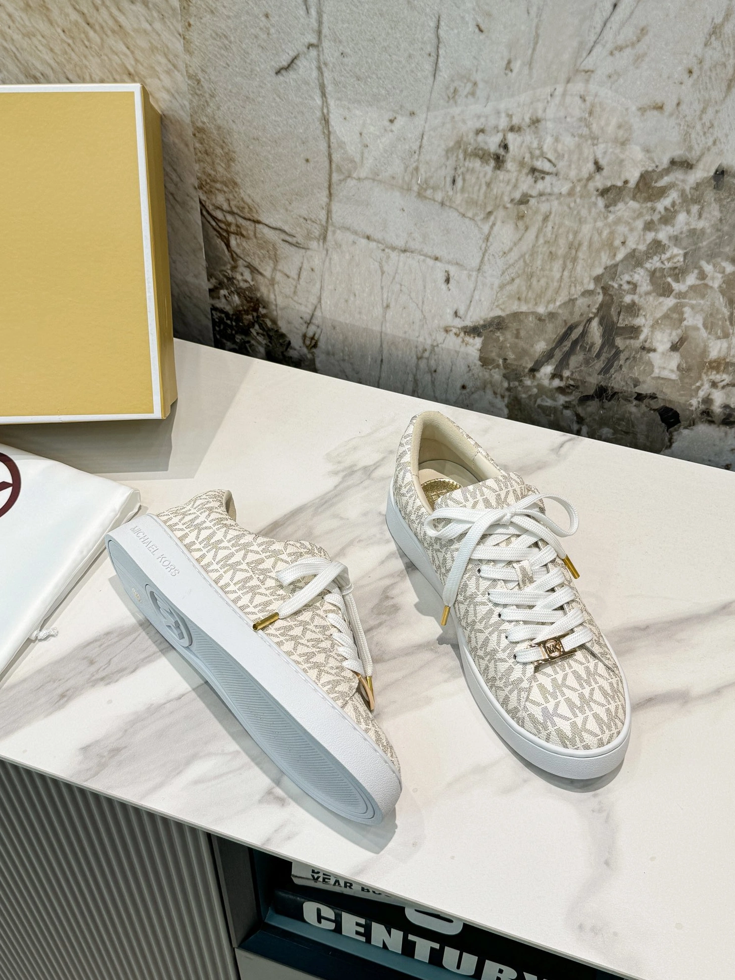 Michael Kors Casual Shoes For Women Resilient 3615