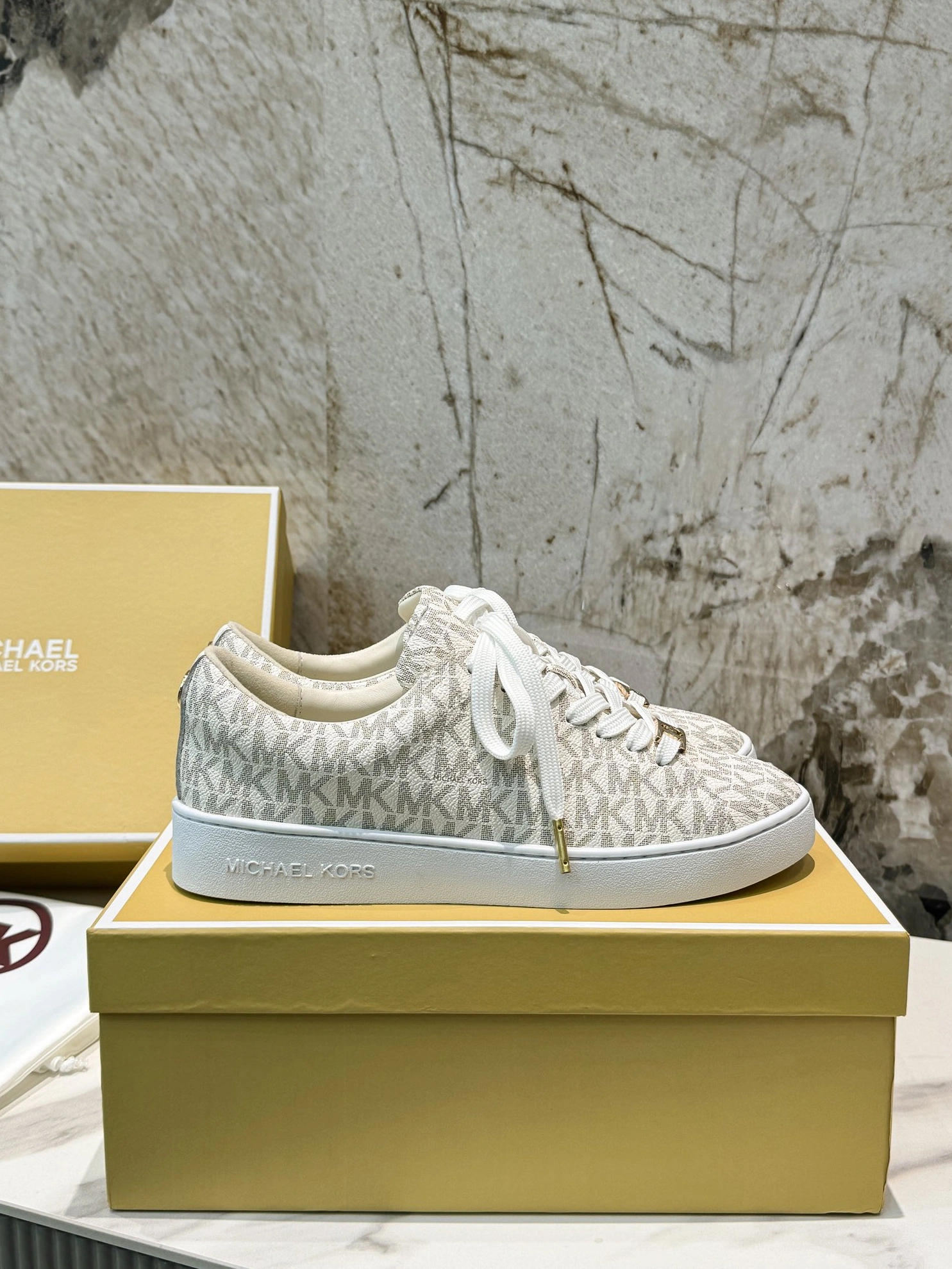 Michael Kors Casual Shoes For Women Resilient 3615