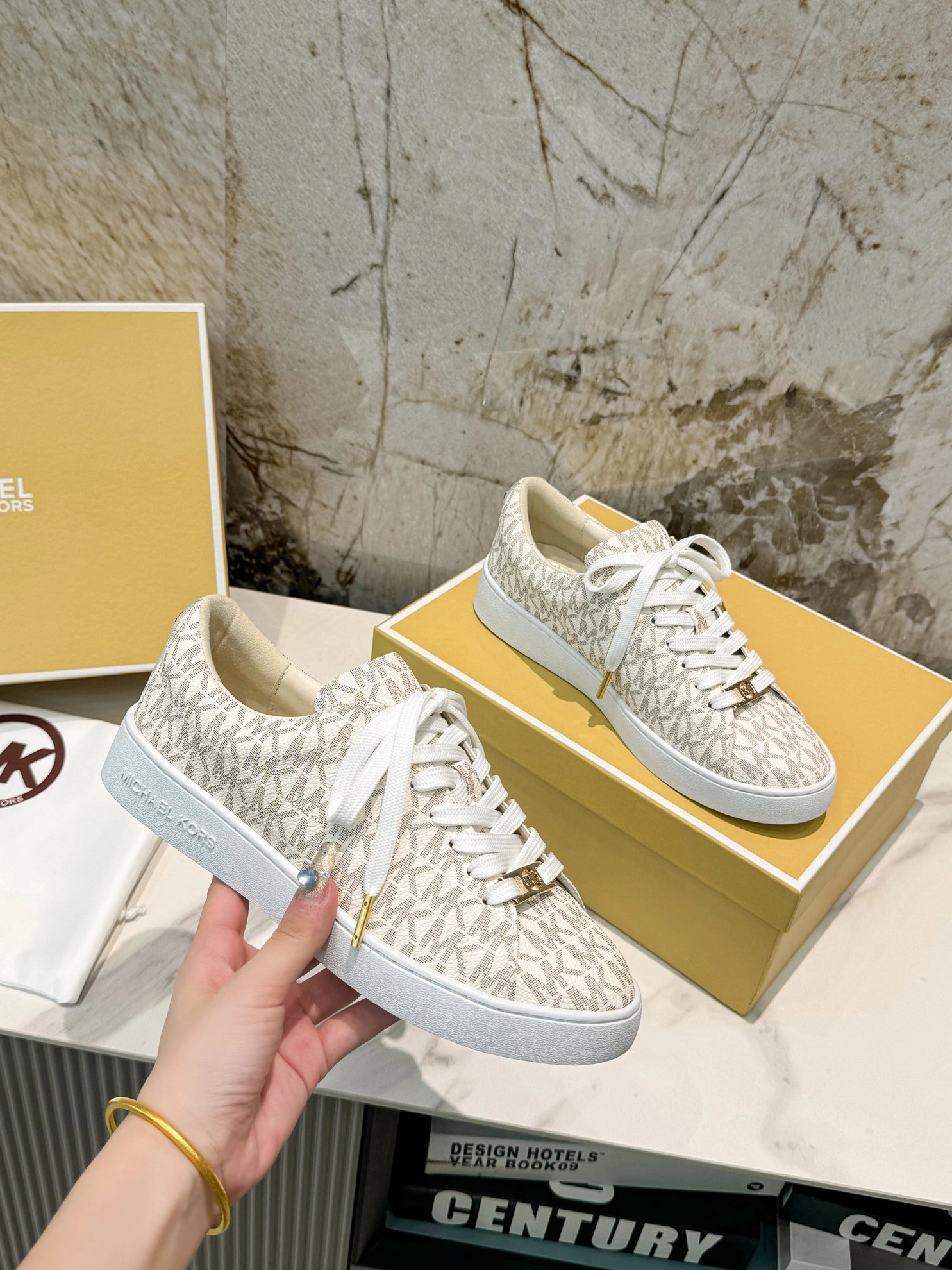Michael Kors Casual Shoes For Women Resilient 3615