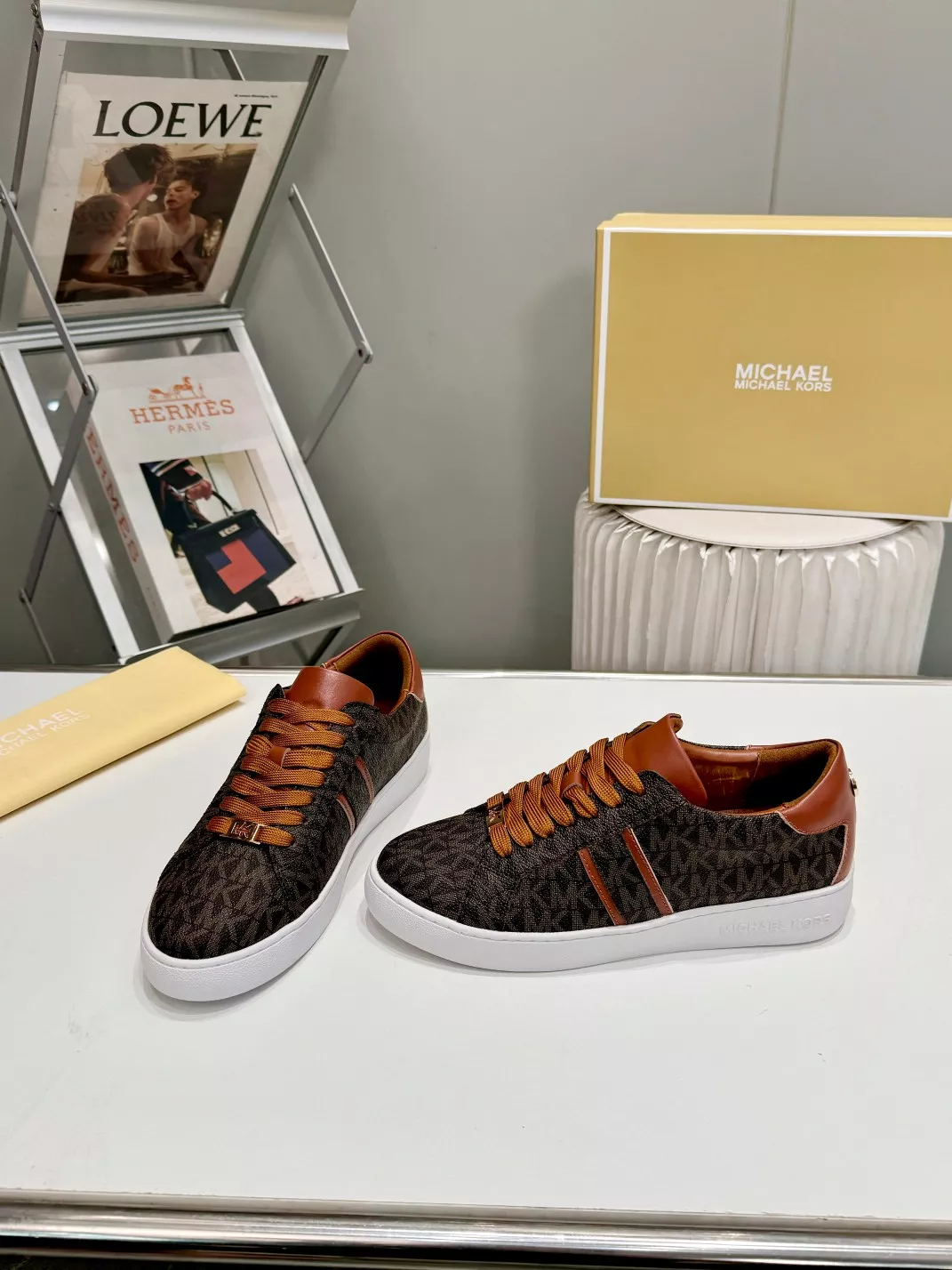 Michael Kors Casual Shoes For Women Sleek 9580
