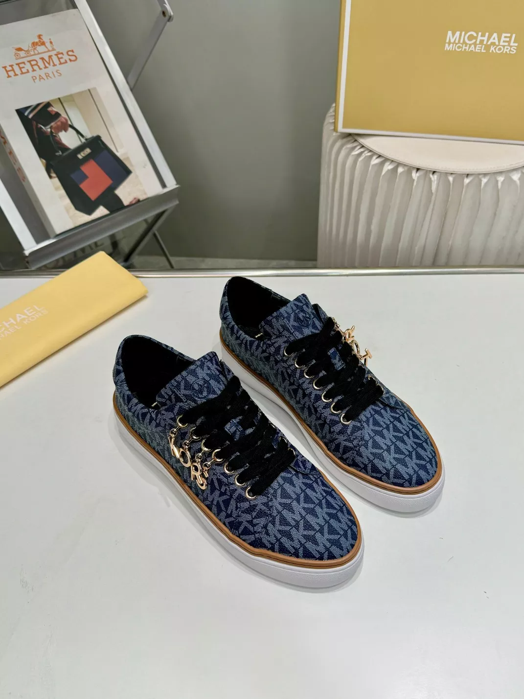 Michael Kors Casual Shoes For Women Stylish 5021