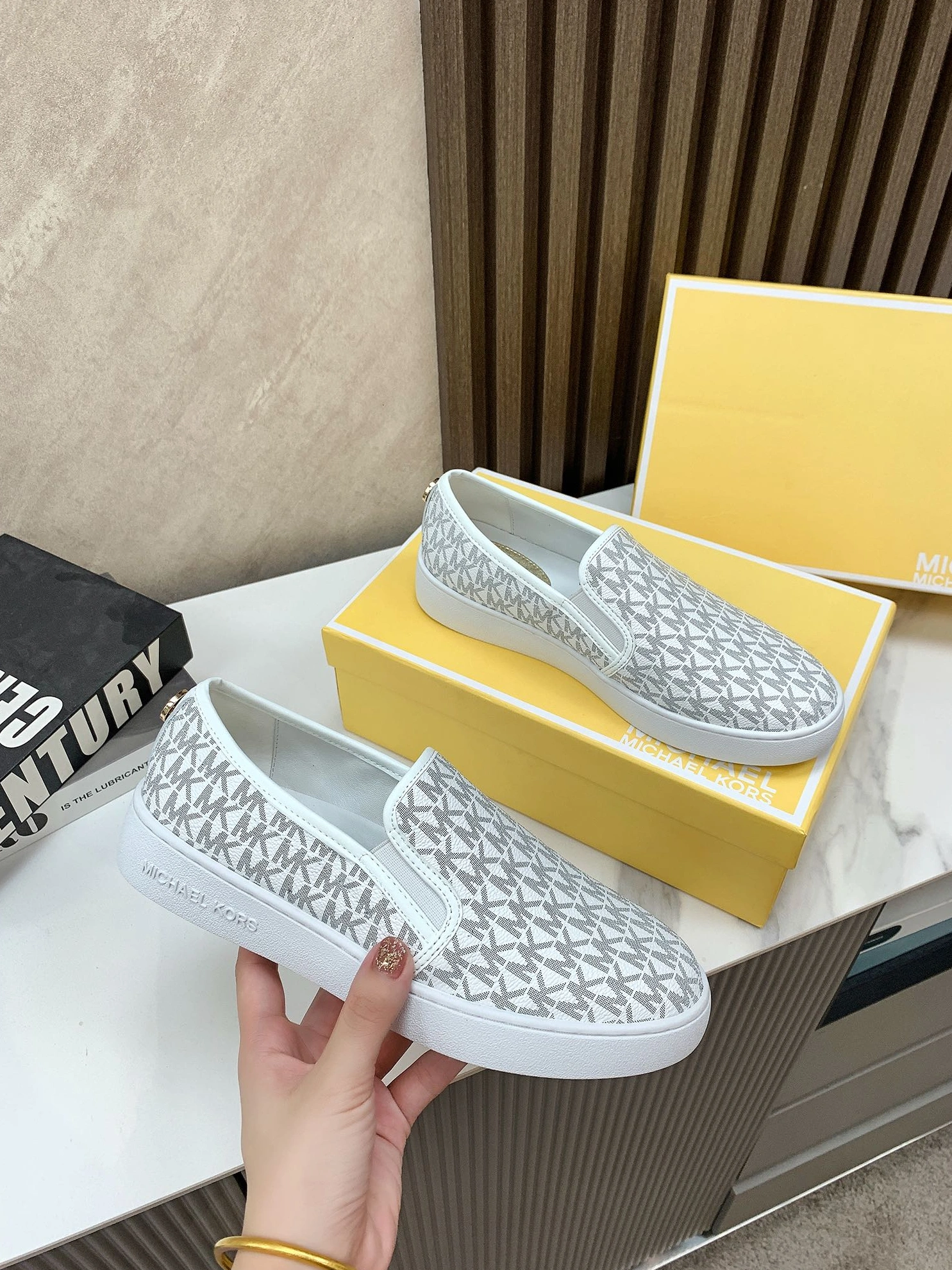 Michael Kors Casual Shoes For Women Vibrant 5577