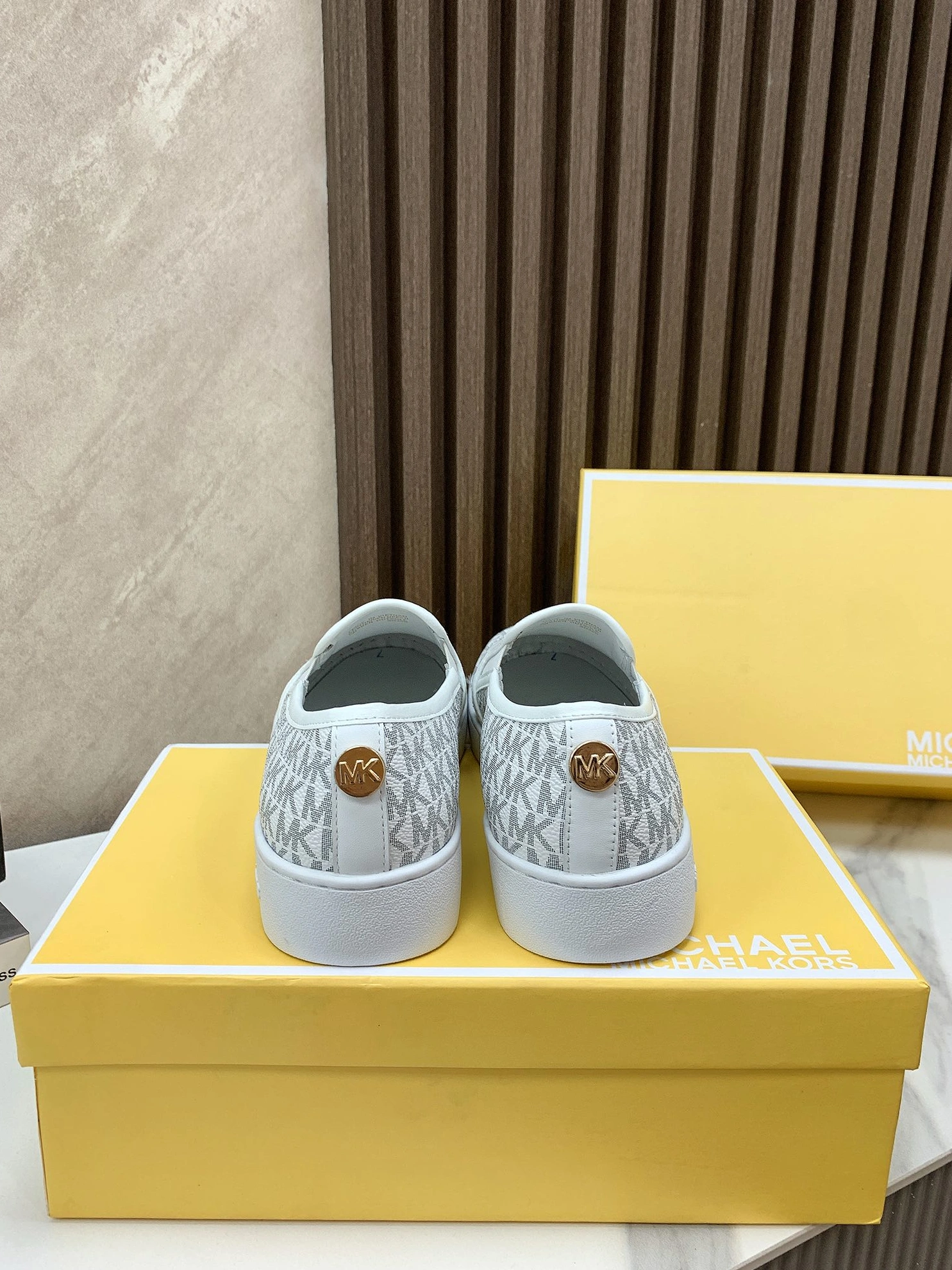 Michael Kors Casual Shoes For Women Vibrant 5577