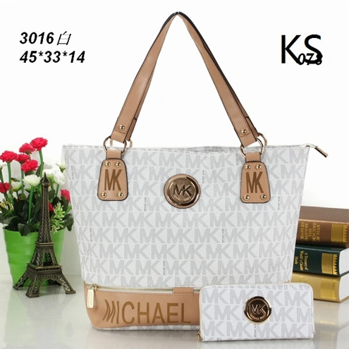 Michael Kors Fashion Handbags StreetReady 8705