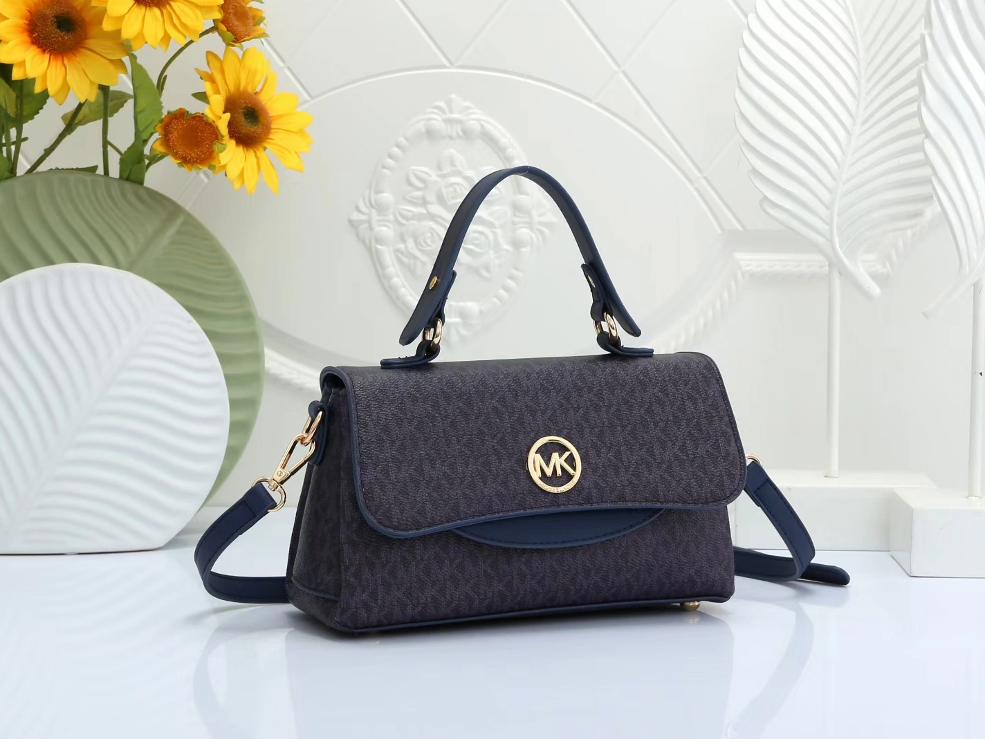 Michael Kors Messenger Bags For Women Breathable 4659