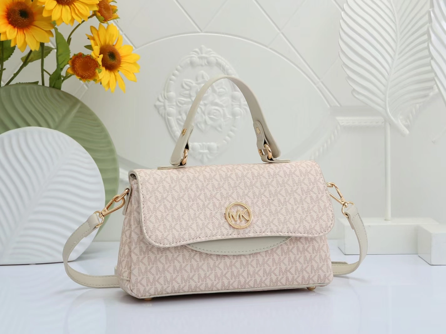 Michael Kors Messenger Bags For Women Bright 4936
