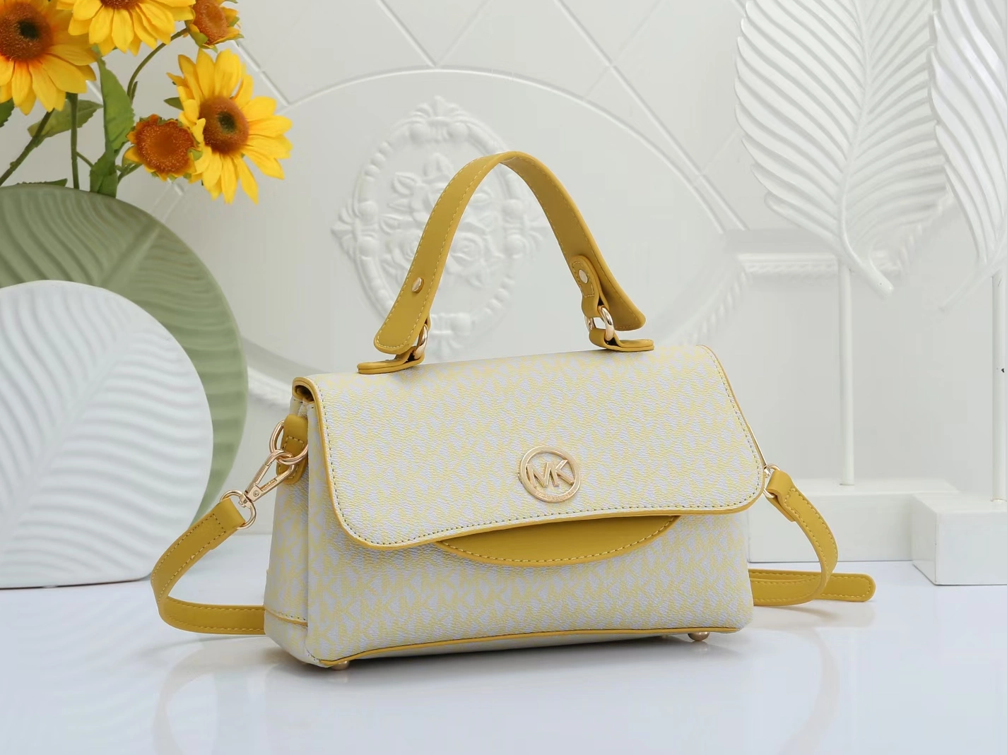 Michael Kors Messenger Bags For Women NewStyle 9996