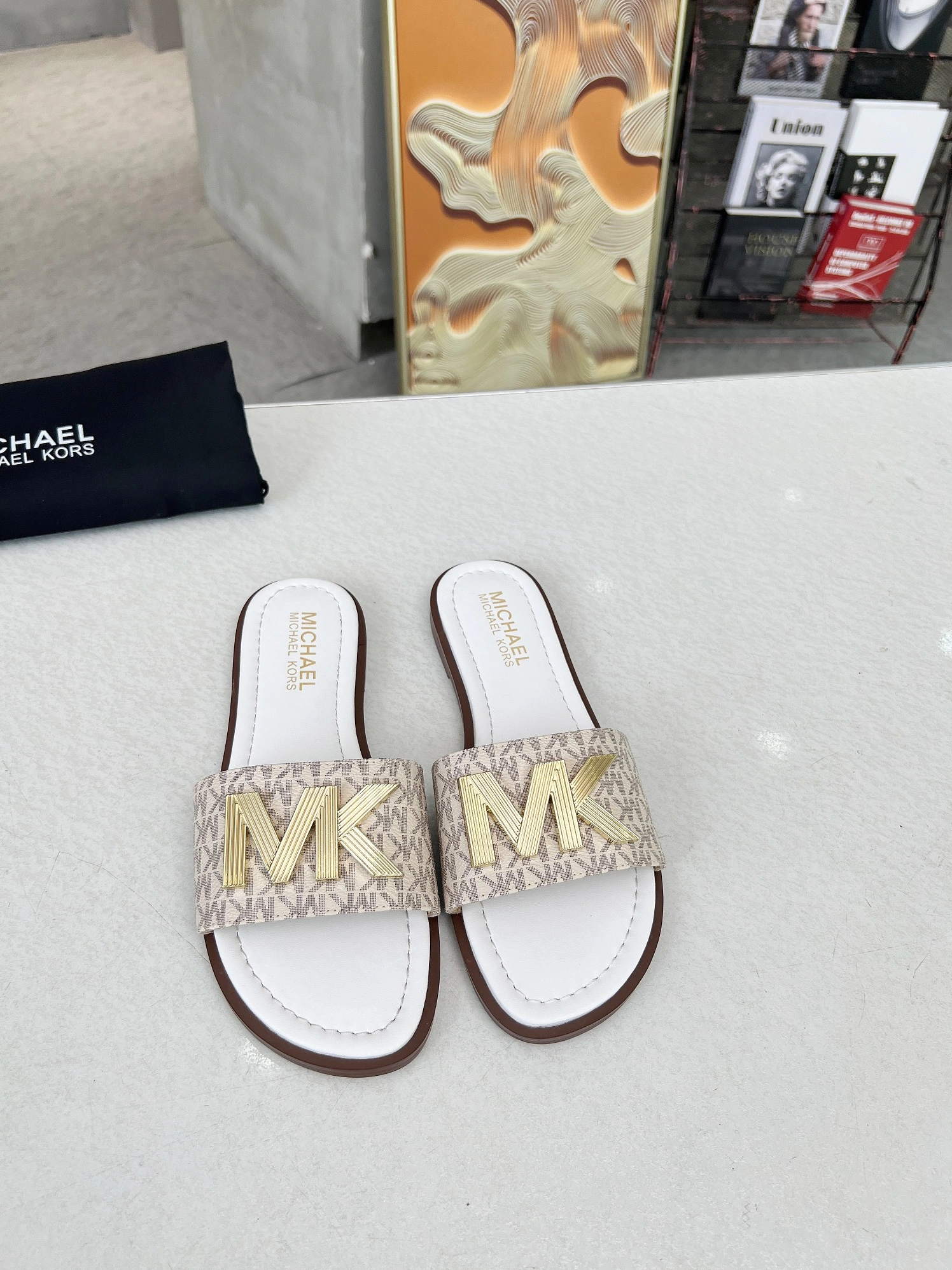 Michael Kors Slippers For Women AllSeason 6892