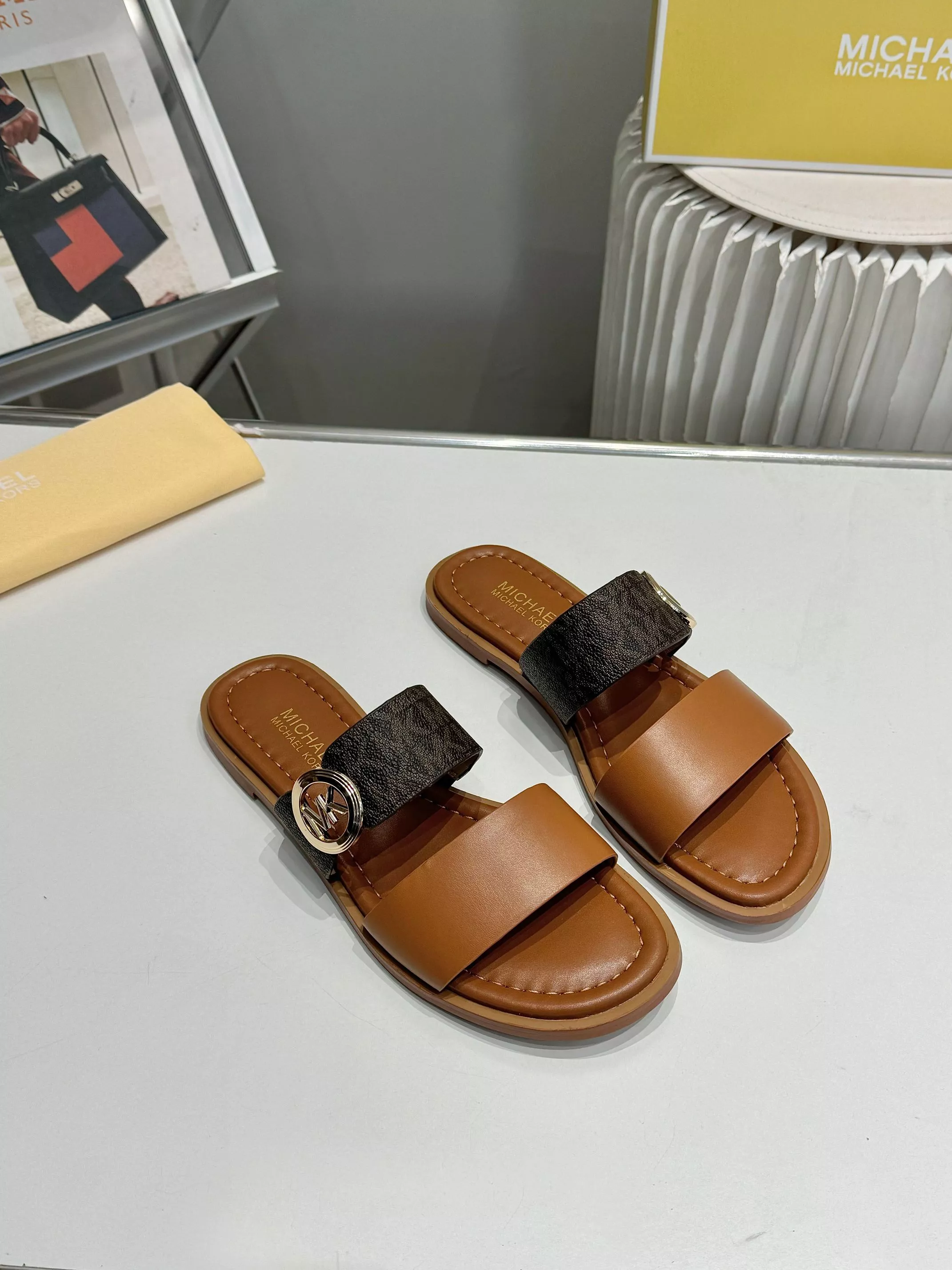 Michael Kors Slippers For Women Breathable 4090