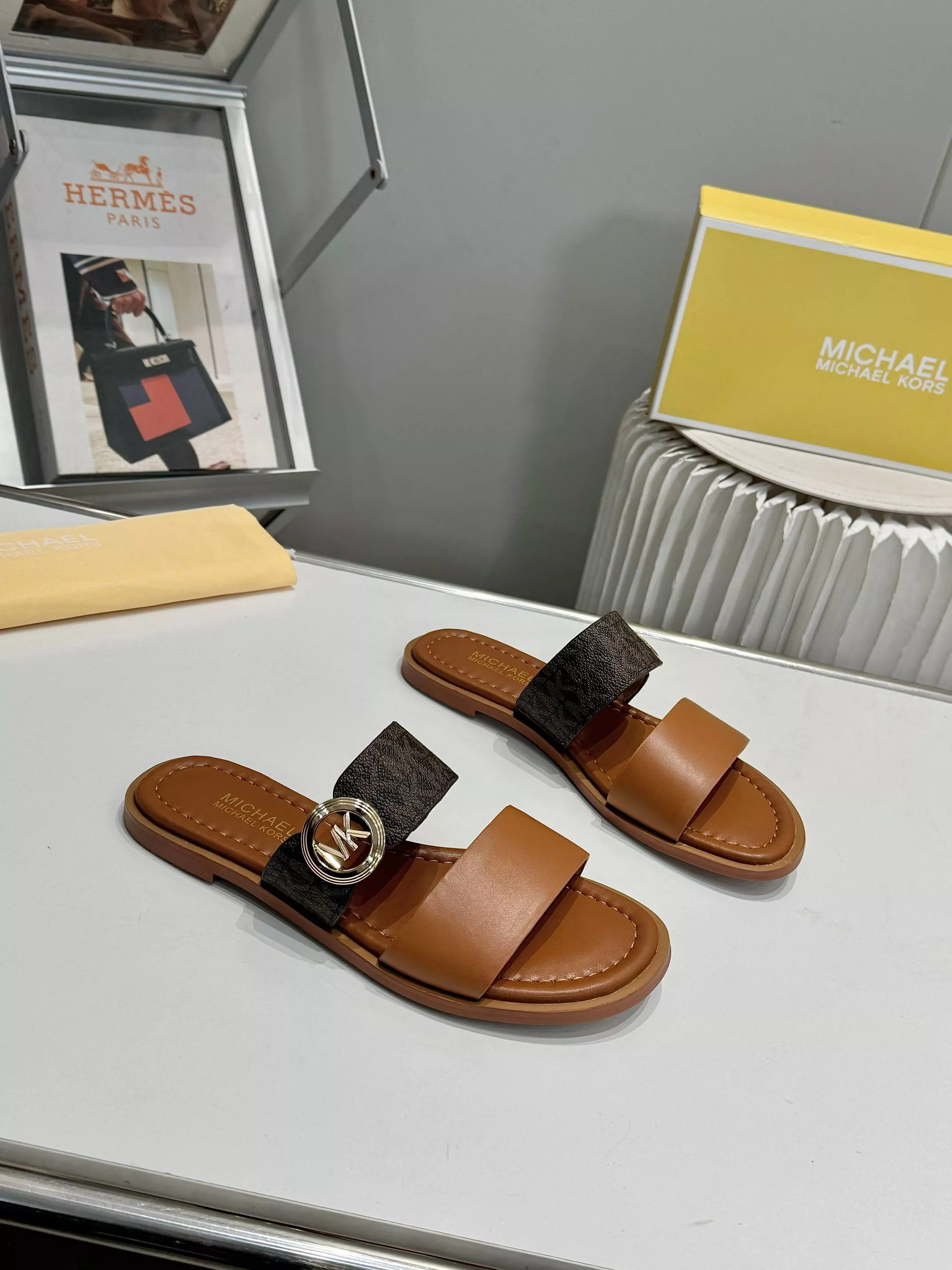 Michael Kors Slippers For Women Breathable 4090