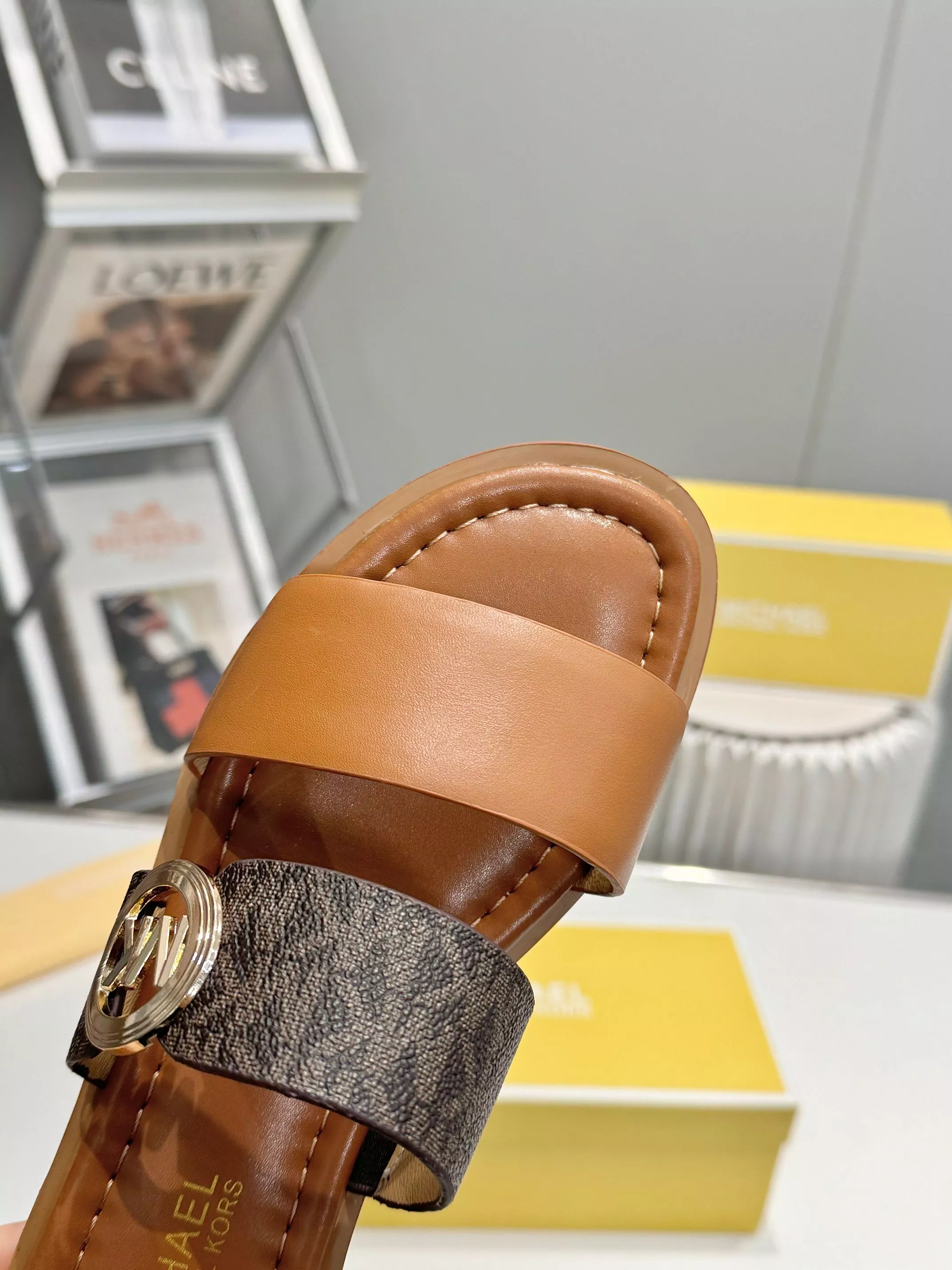 Michael Kors Slippers For Women Breathable 4090