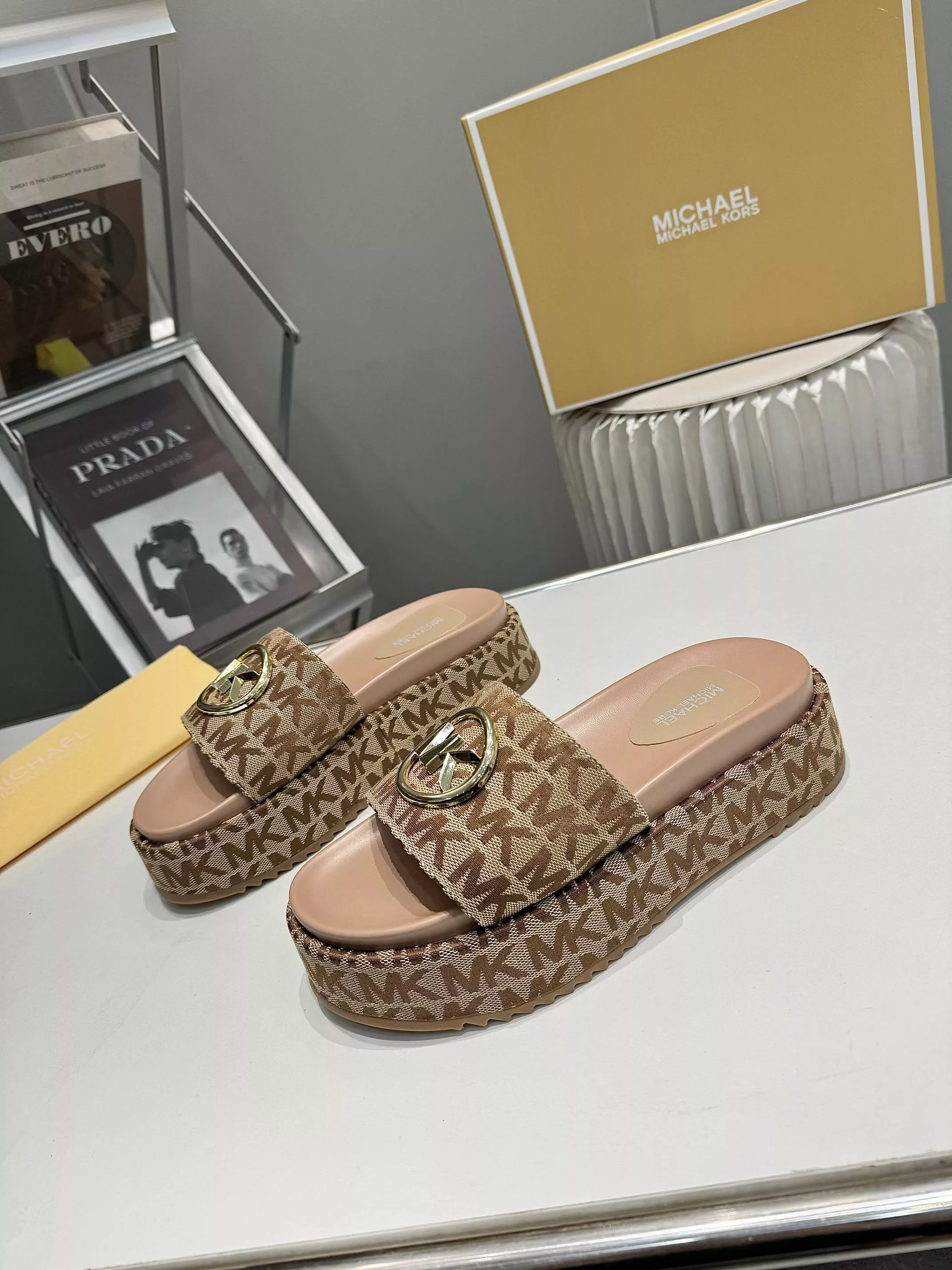 Michael Kors Slippers For Women Efficient 3338