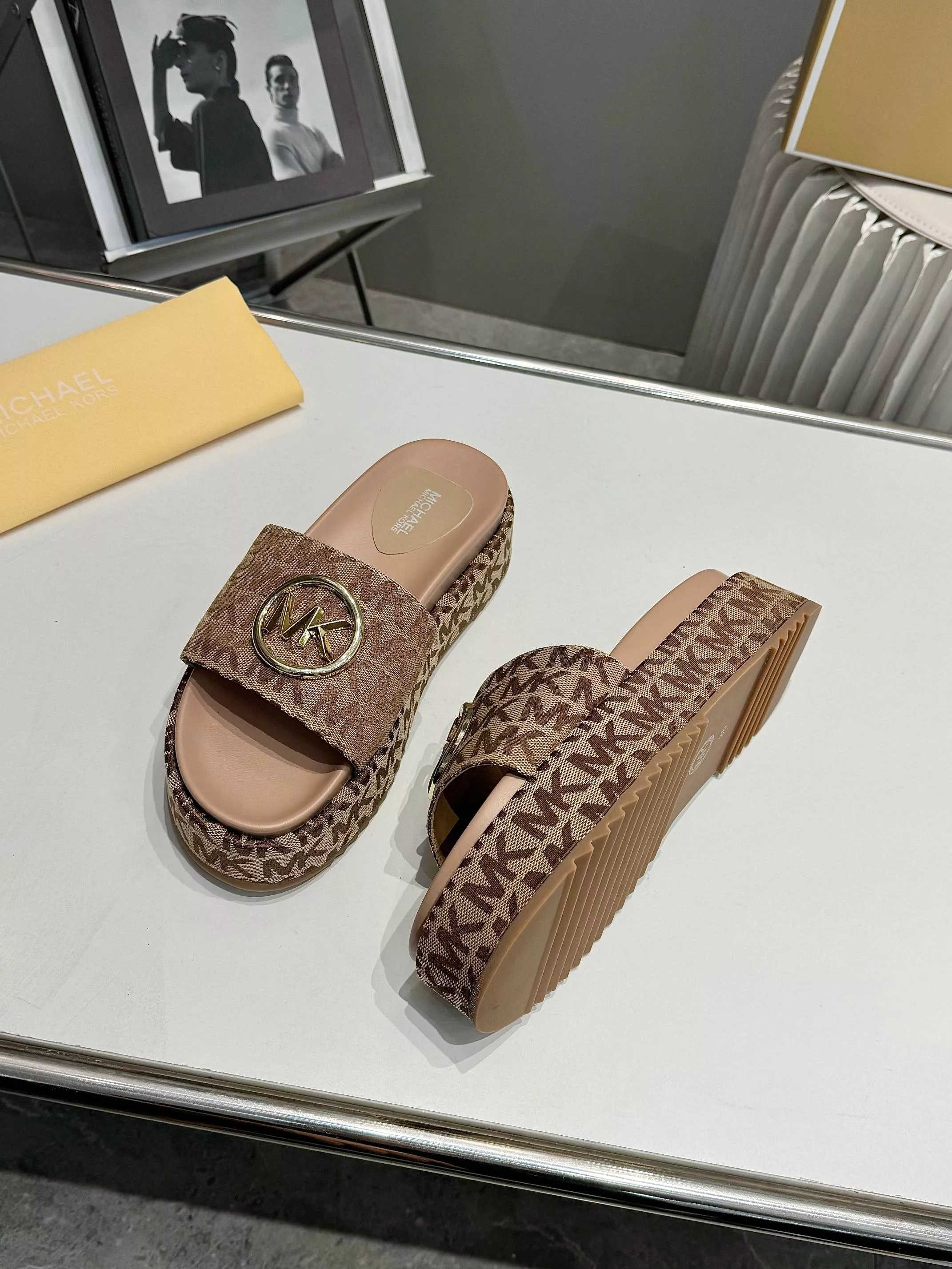 Michael Kors Slippers For Women Efficient 3338