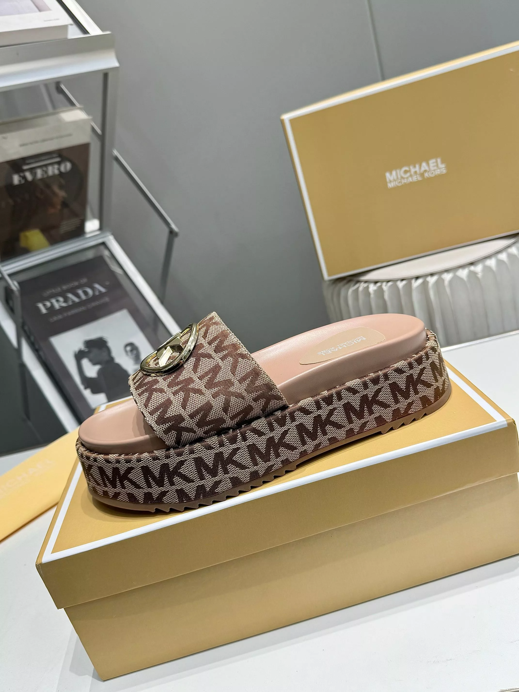 Michael Kors Slippers For Women Efficient 3338