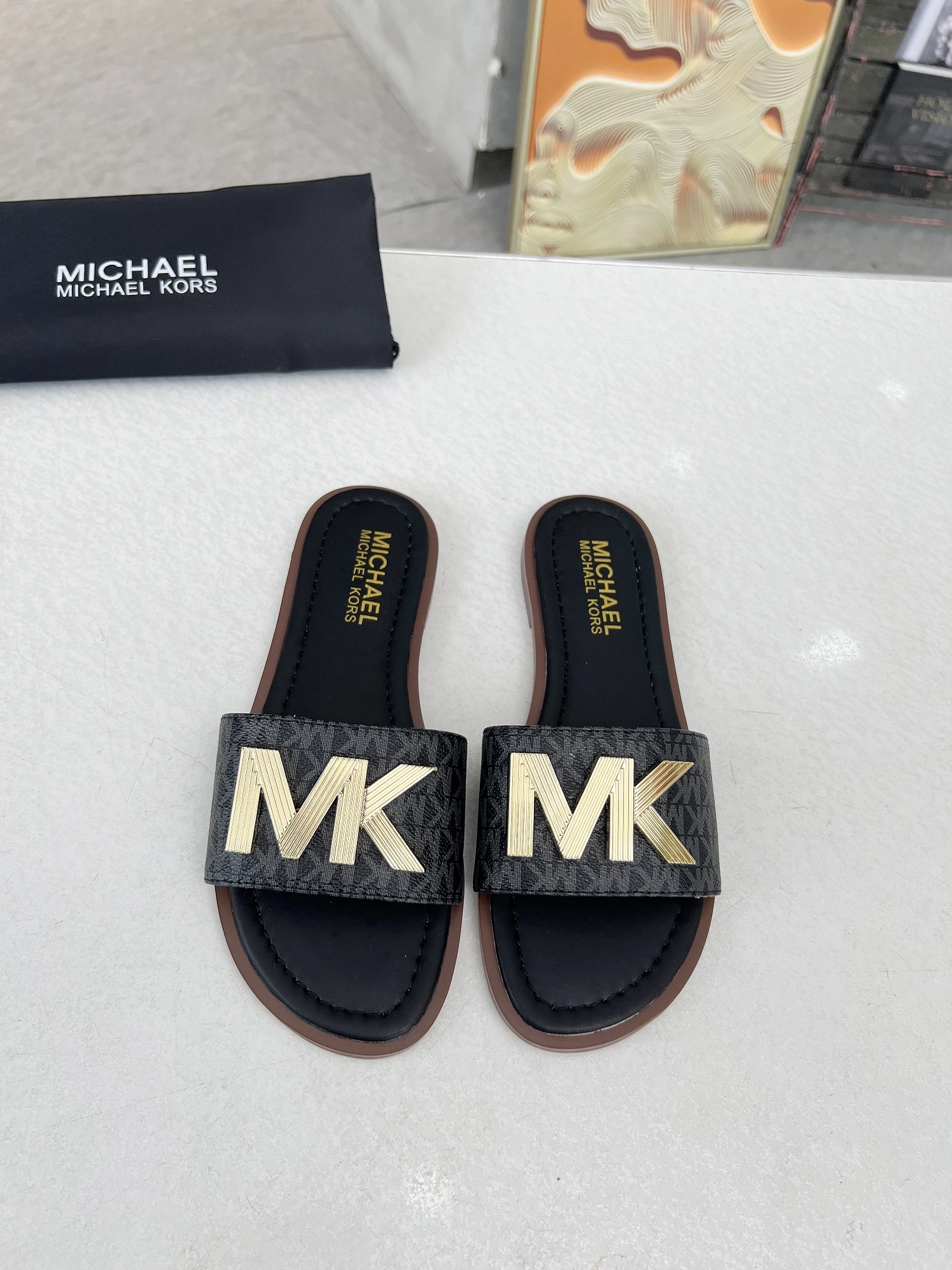 Michael Kors Slippers For Women Elegant 9889
