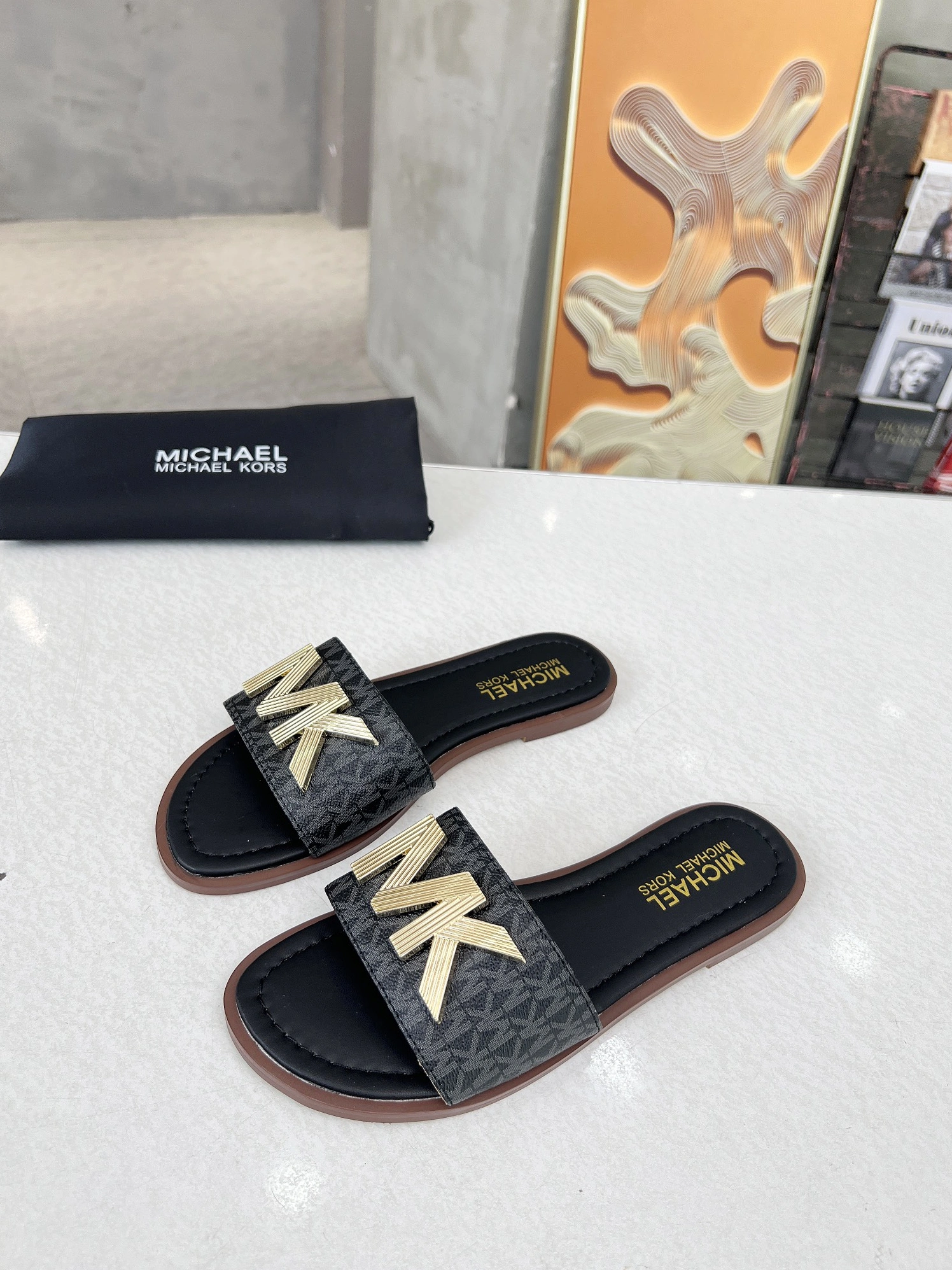 Michael Kors Slippers For Women Elegant 9889