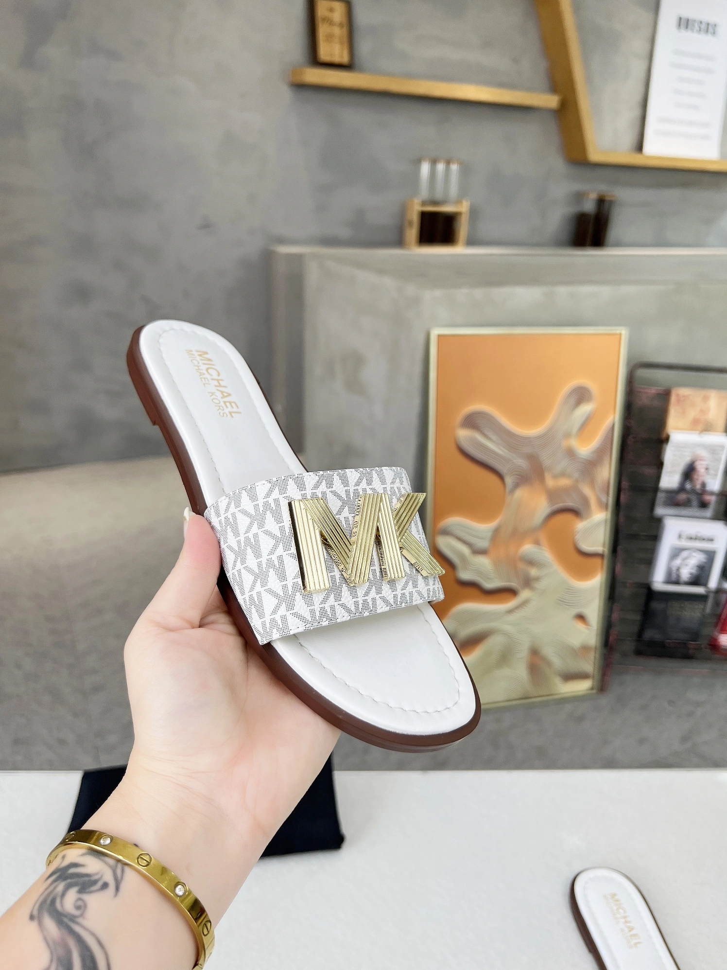 Michael Kors Slippers For Women Flexible 4978