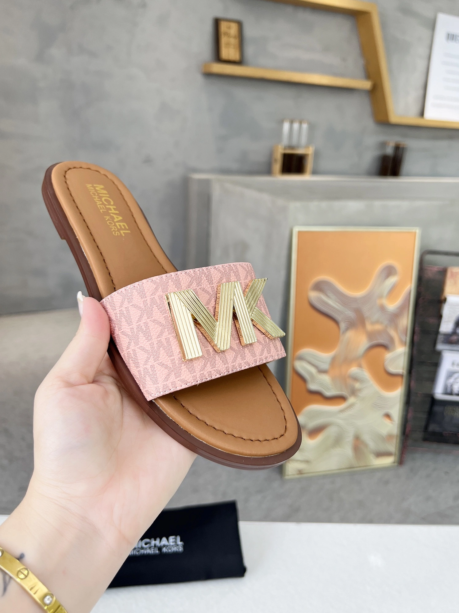 Michael Kors Slippers For Women Popular 2022